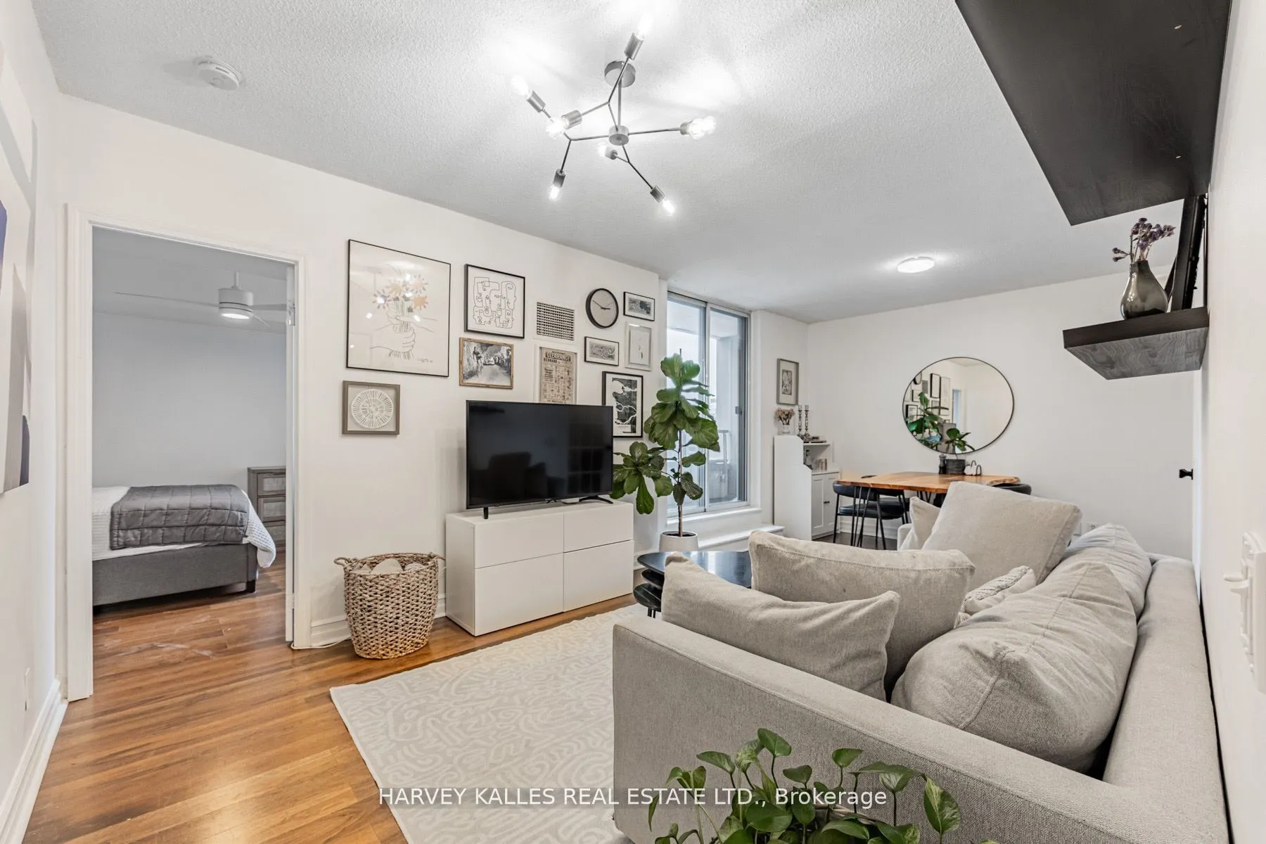 5 Rosehill Avenue #910