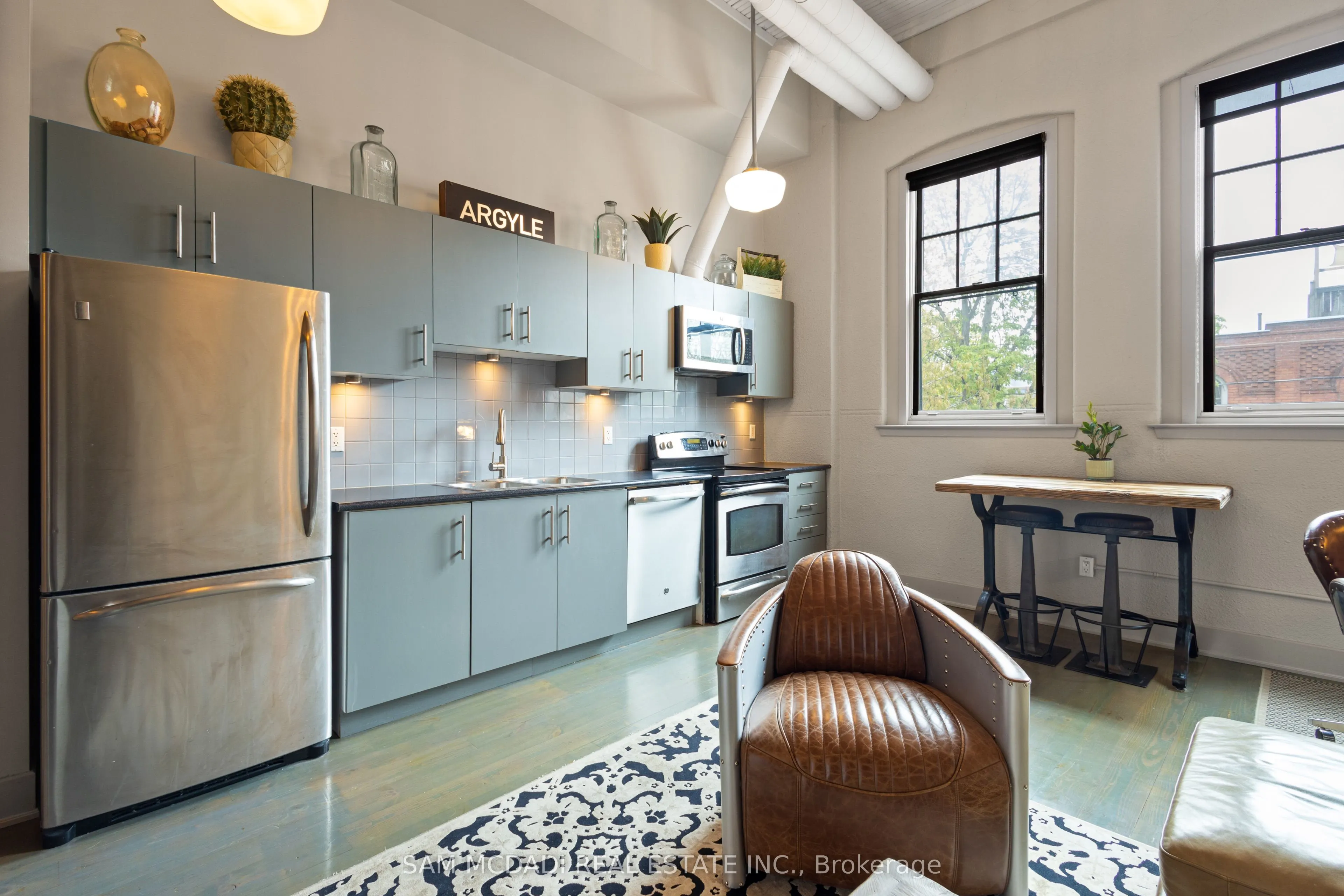 183 Dovercourt Road, #204
