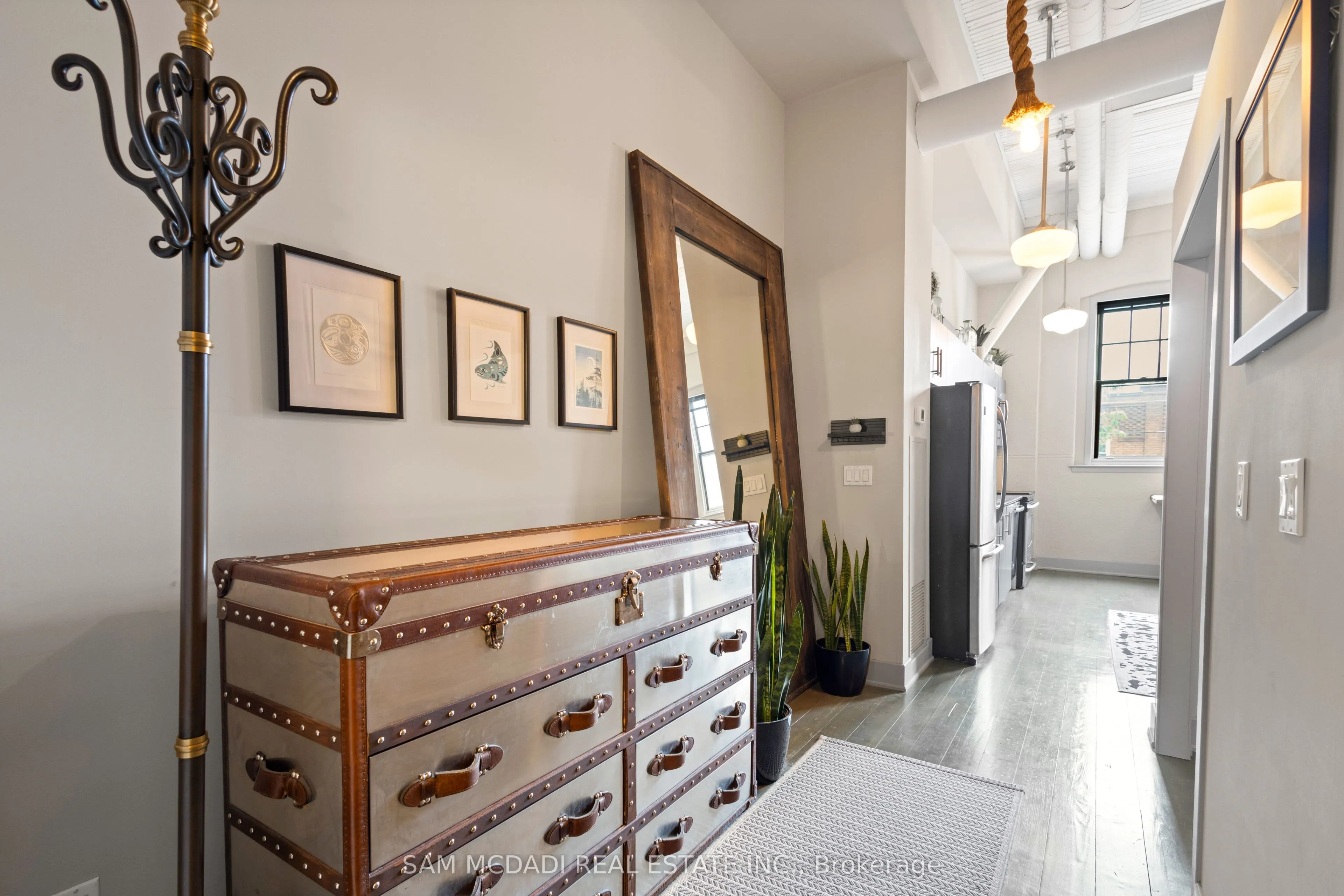 183 Dovercourt Road, #204