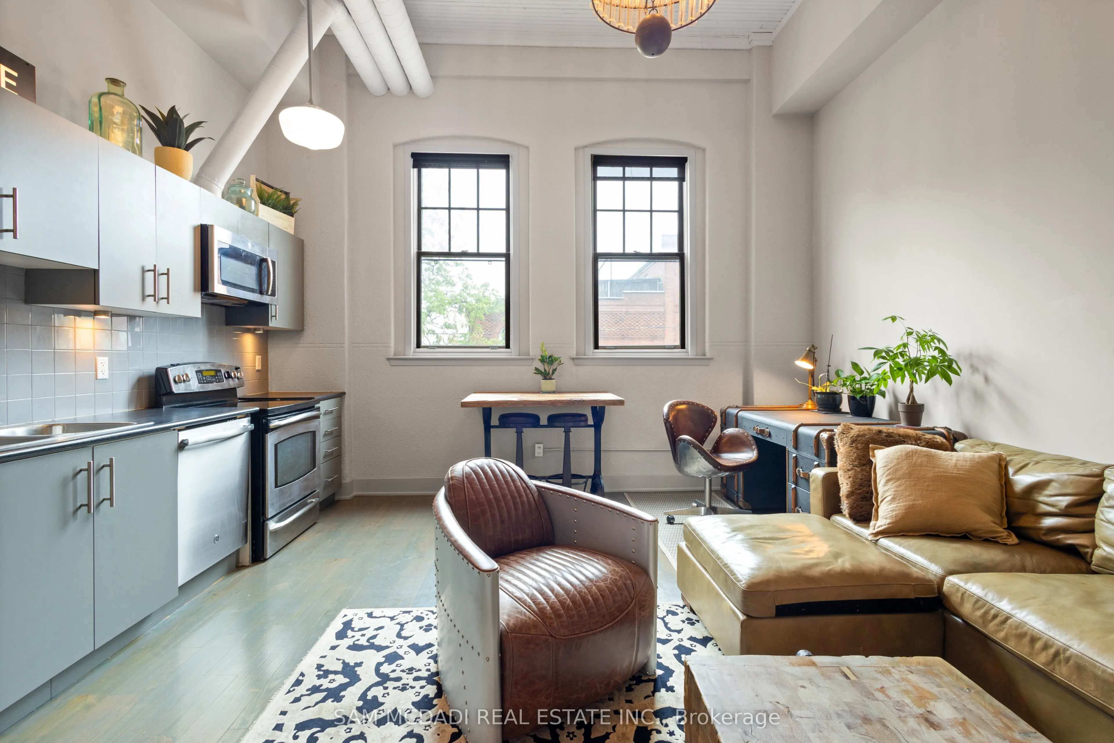 183 Dovercourt Road, #204