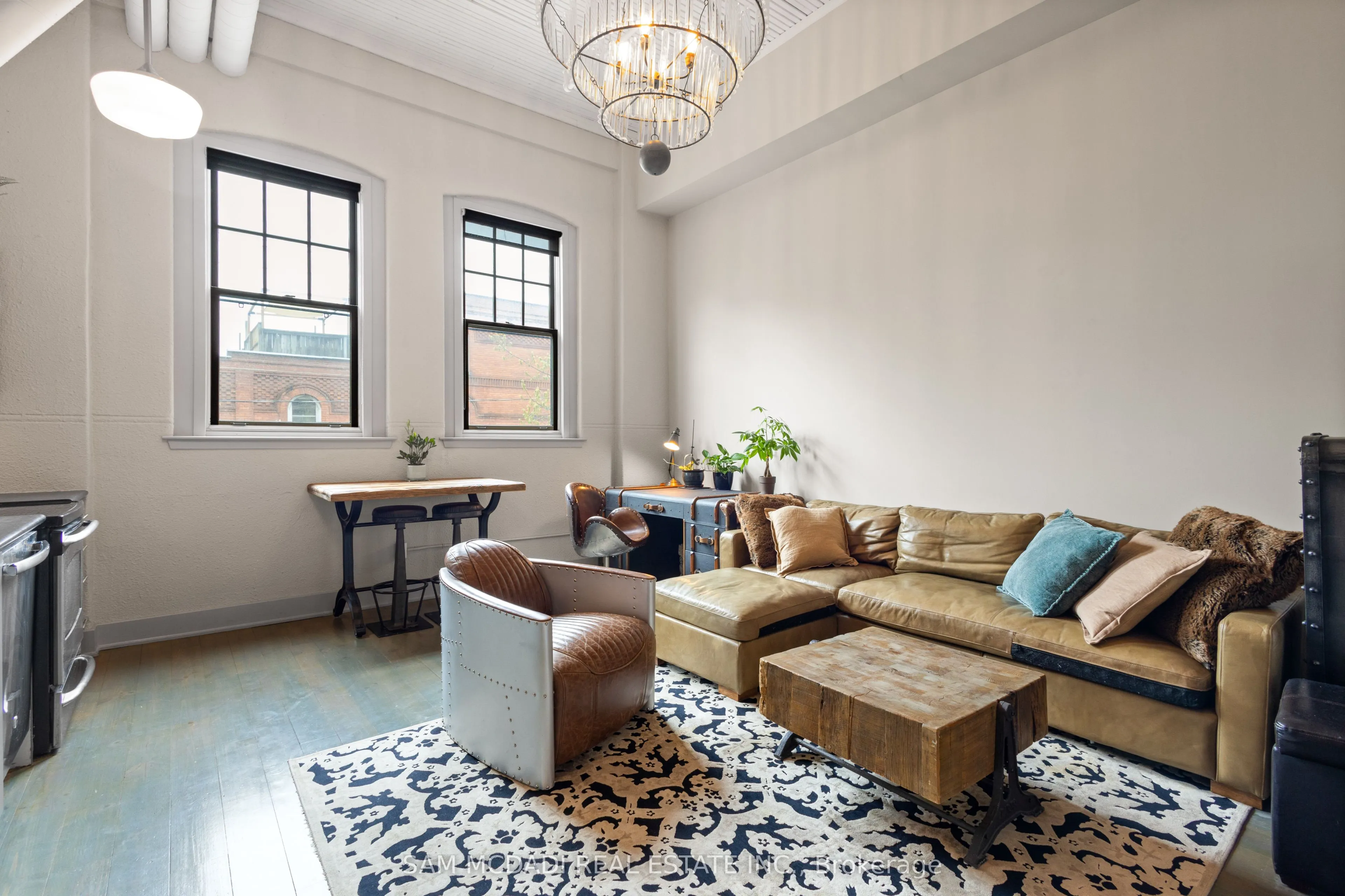 183 Dovercourt Road, #204
