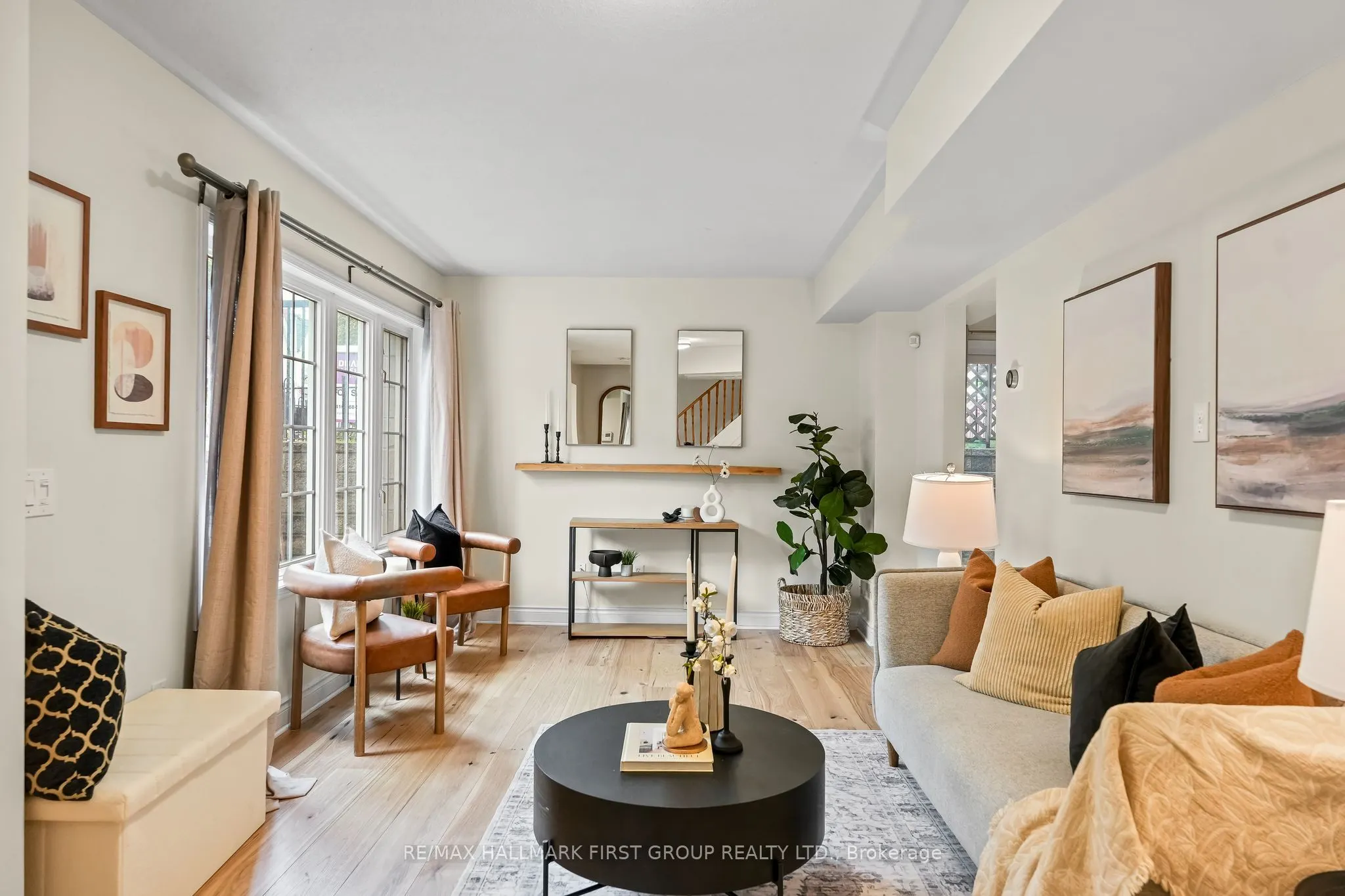 262 St. Helen's Avenue, #102