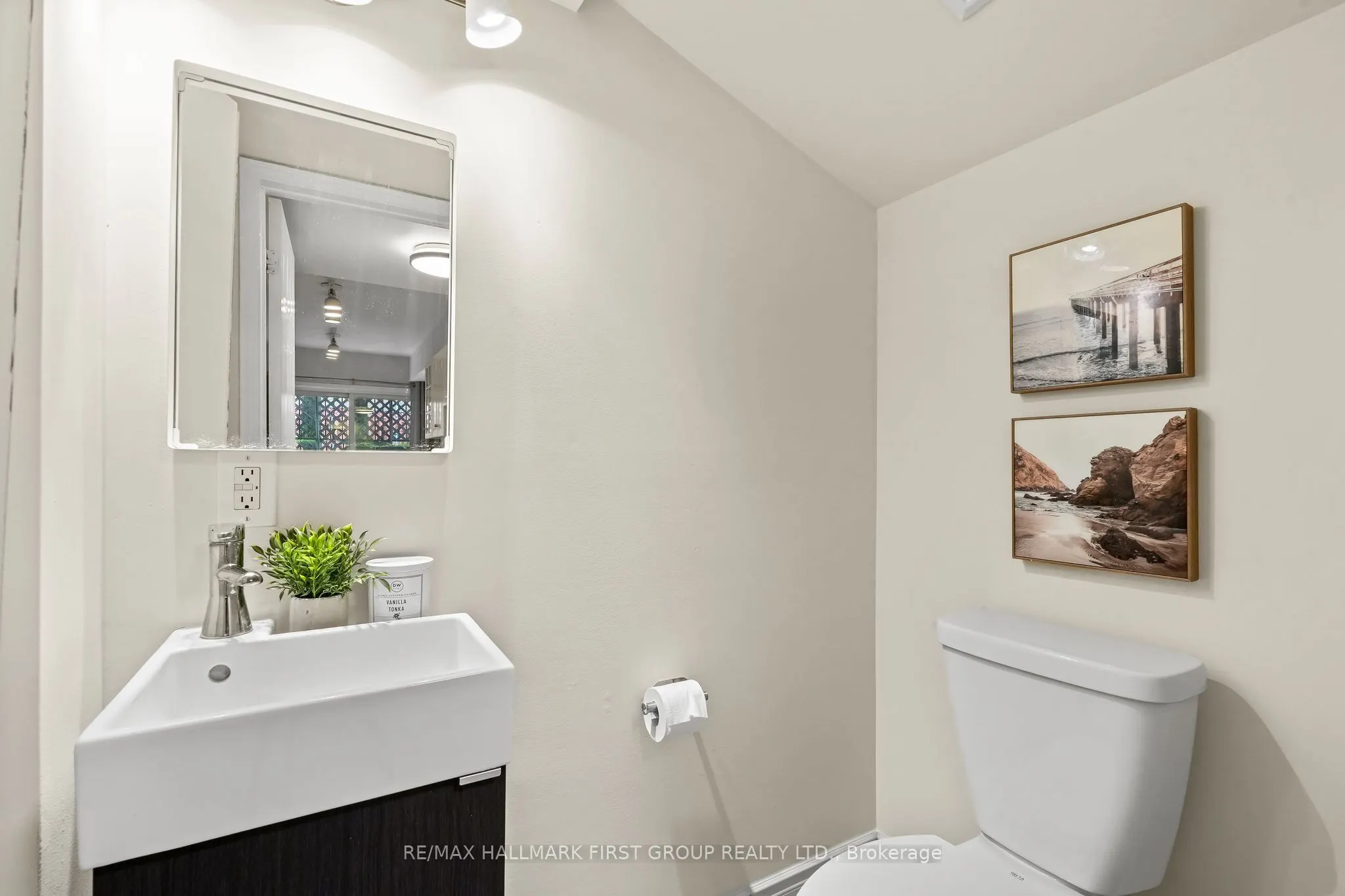262 St. Helen's Avenue, #102