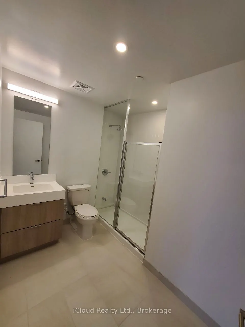 130 River Street, #203