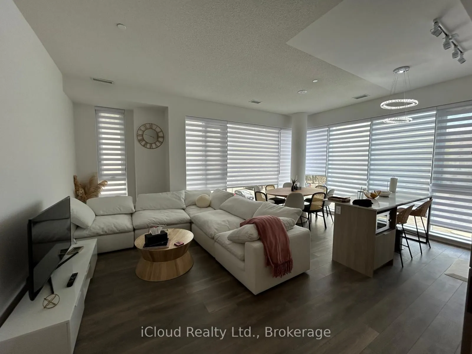 130 River Street, #203