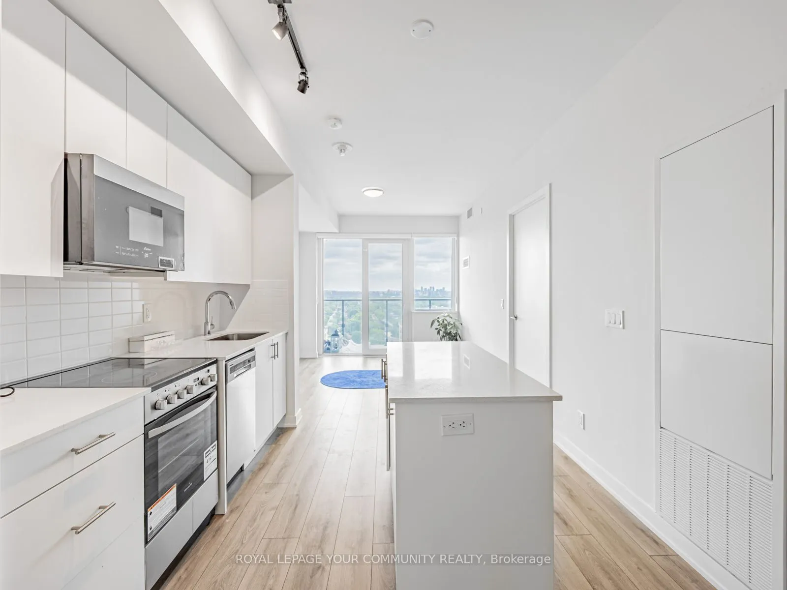 15 Ellerslie Avenue, #2301