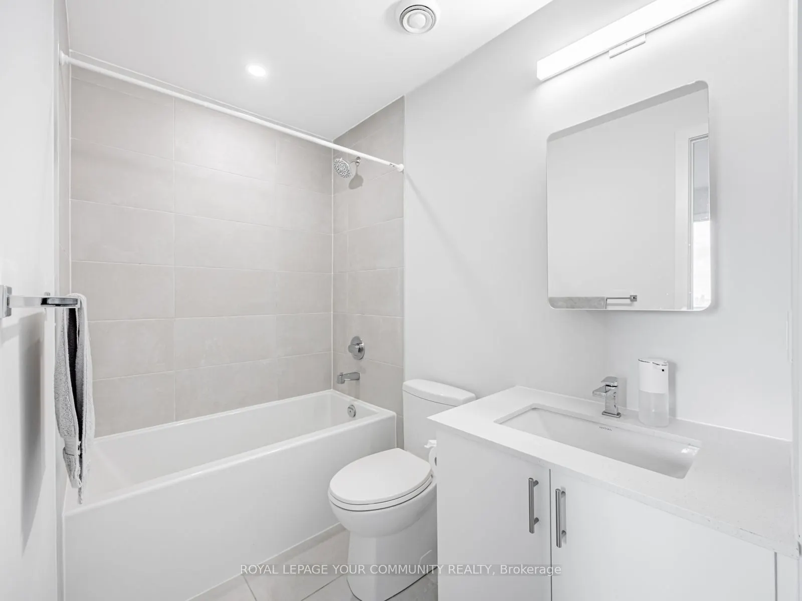 15 Ellerslie Avenue, #2301