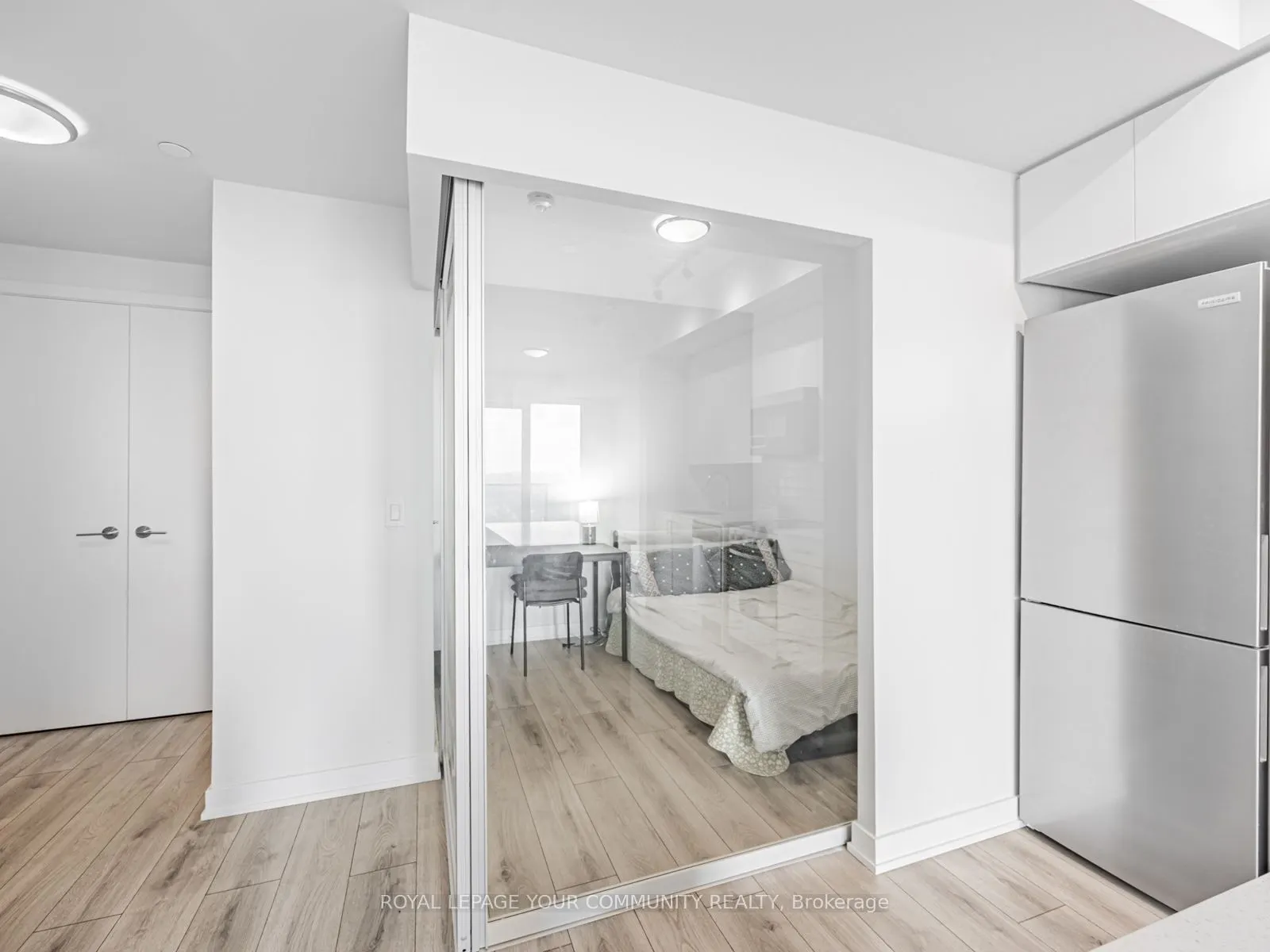 15 Ellerslie Avenue, #2301