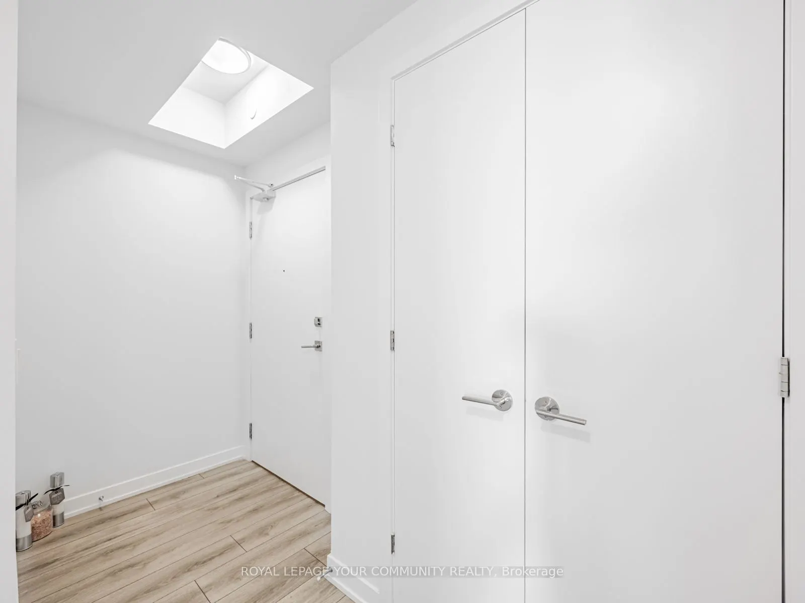 15 Ellerslie Avenue, #2301