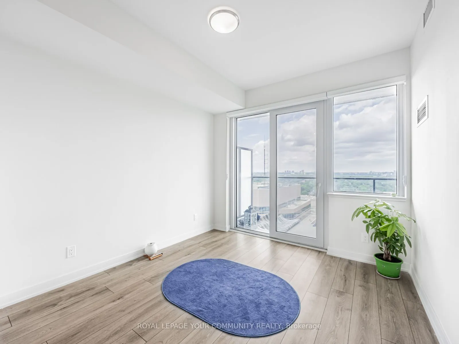 15 Ellerslie Avenue, #2301