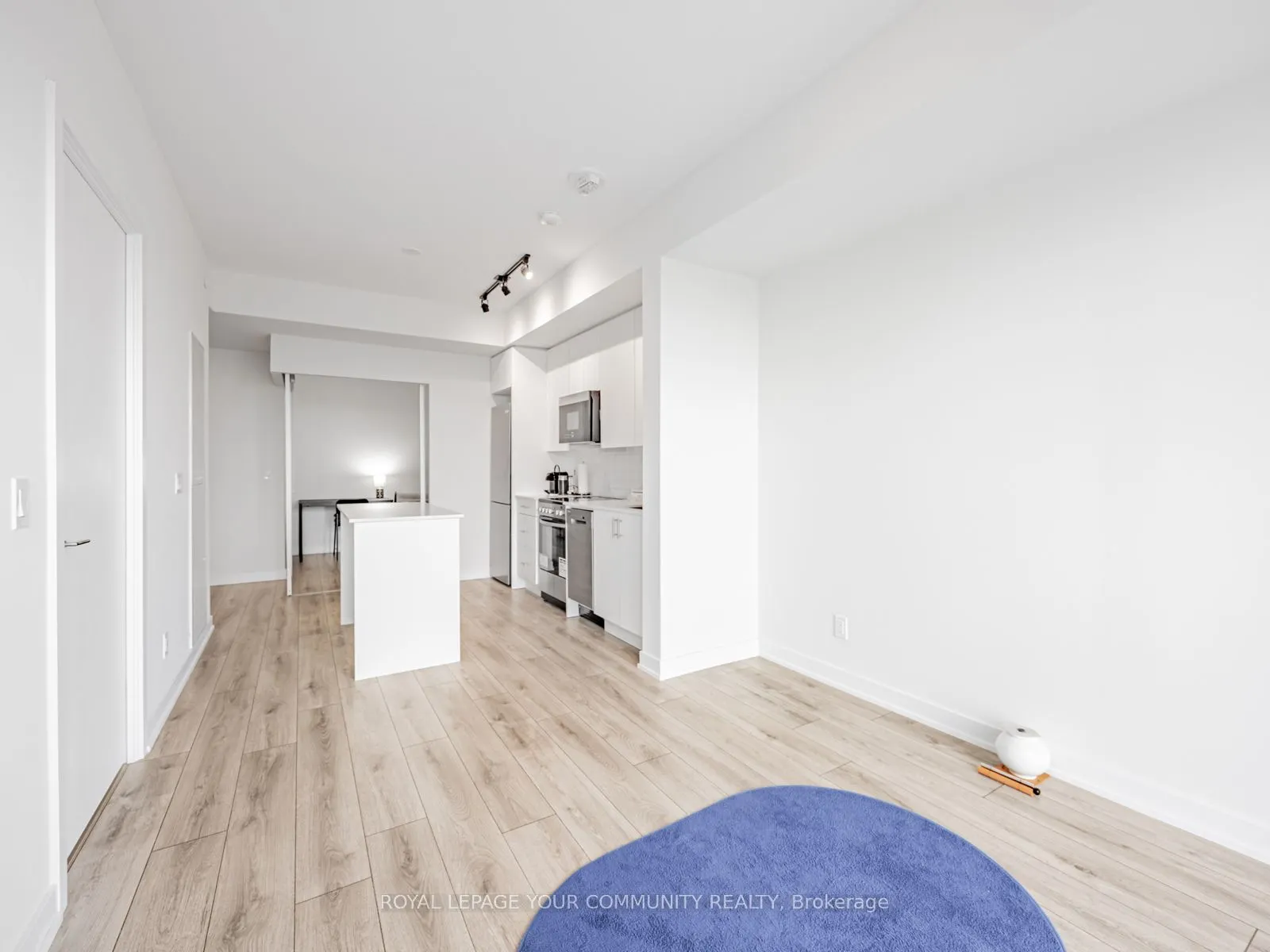 15 Ellerslie Avenue, #2301