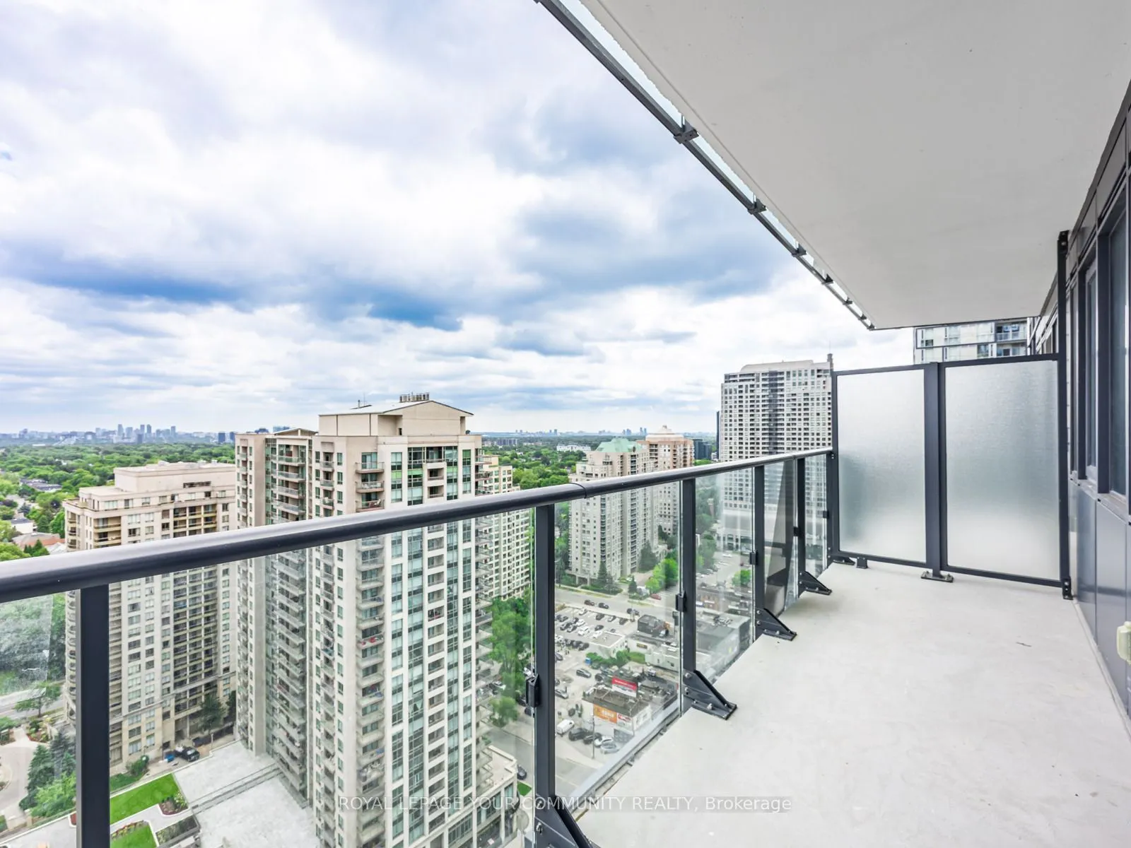 15 Ellerslie Avenue, #2301