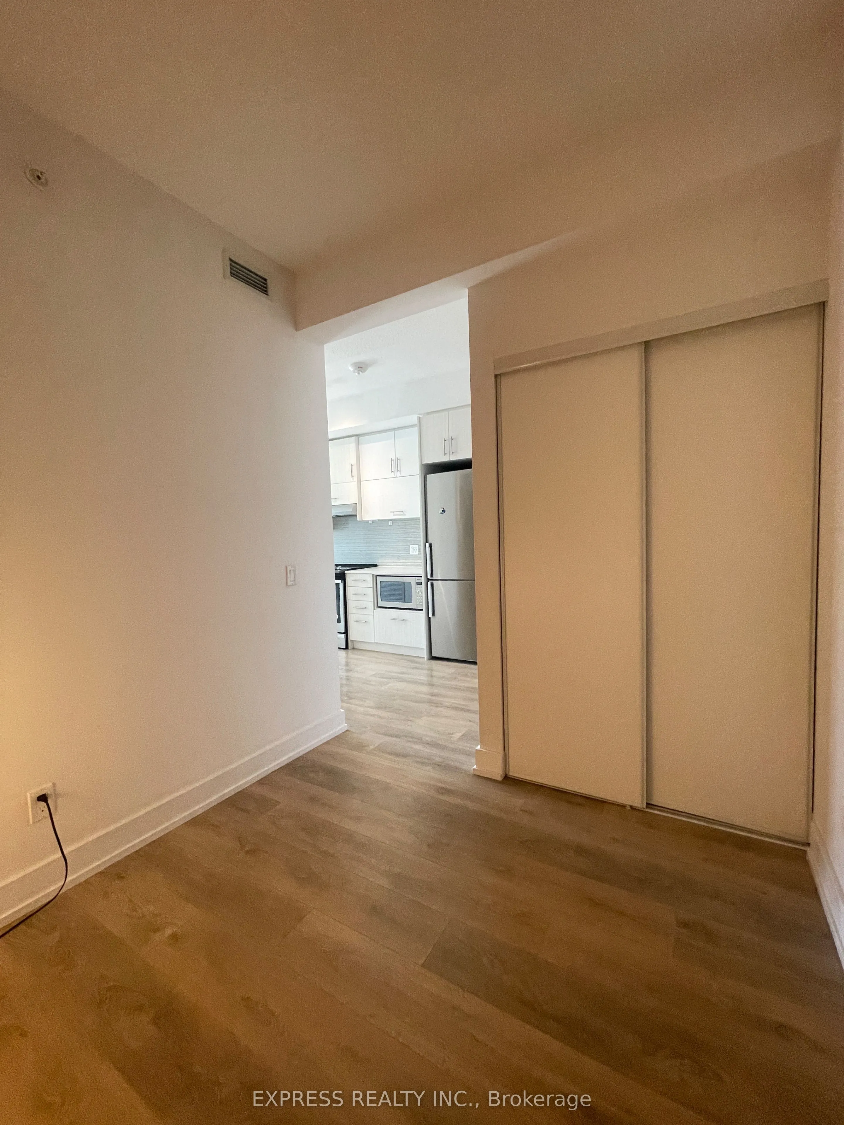 128 Fairview Mall Drive #501