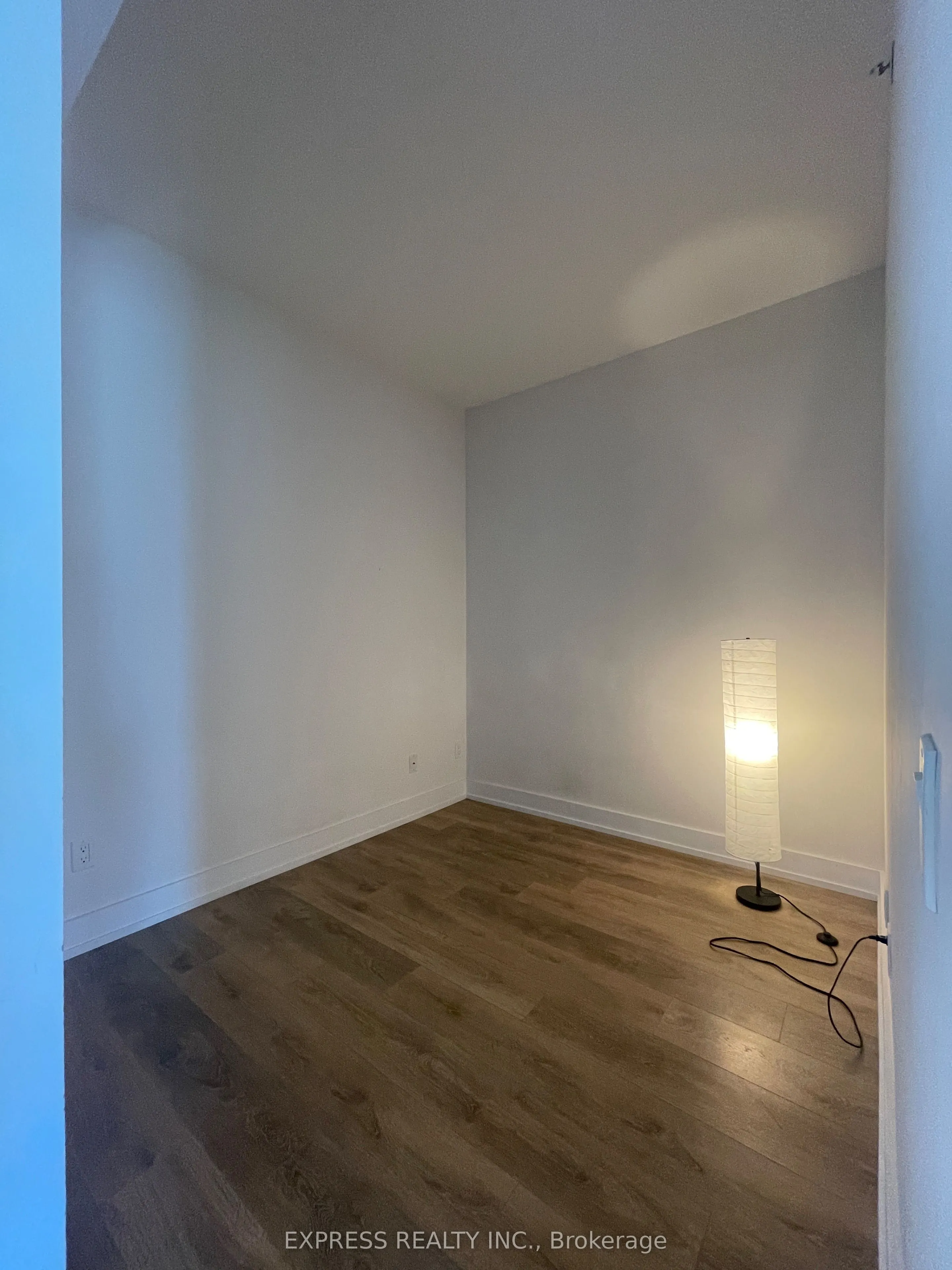 128 Fairview Mall Drive #501