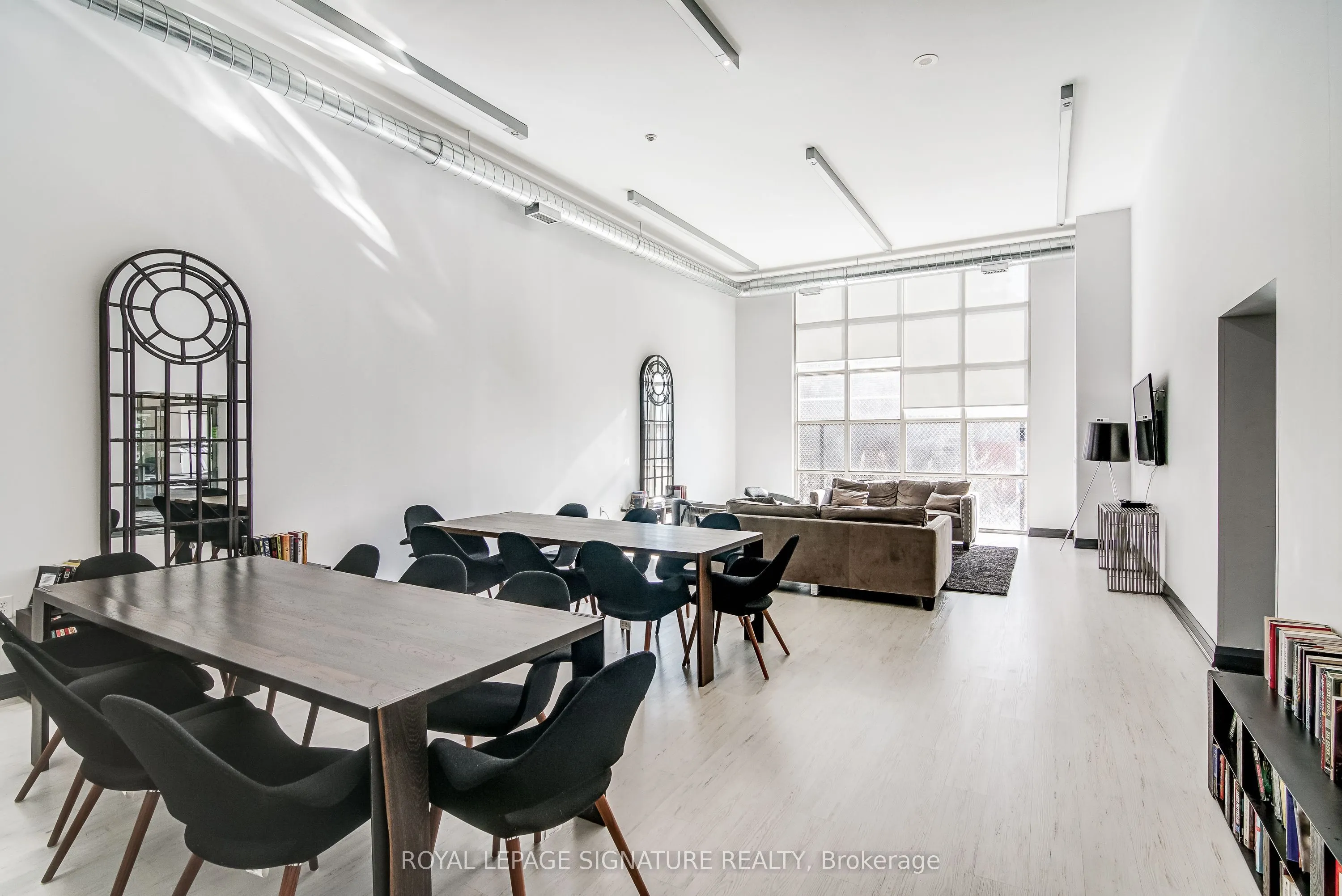 125 Western Battery Road, #210
