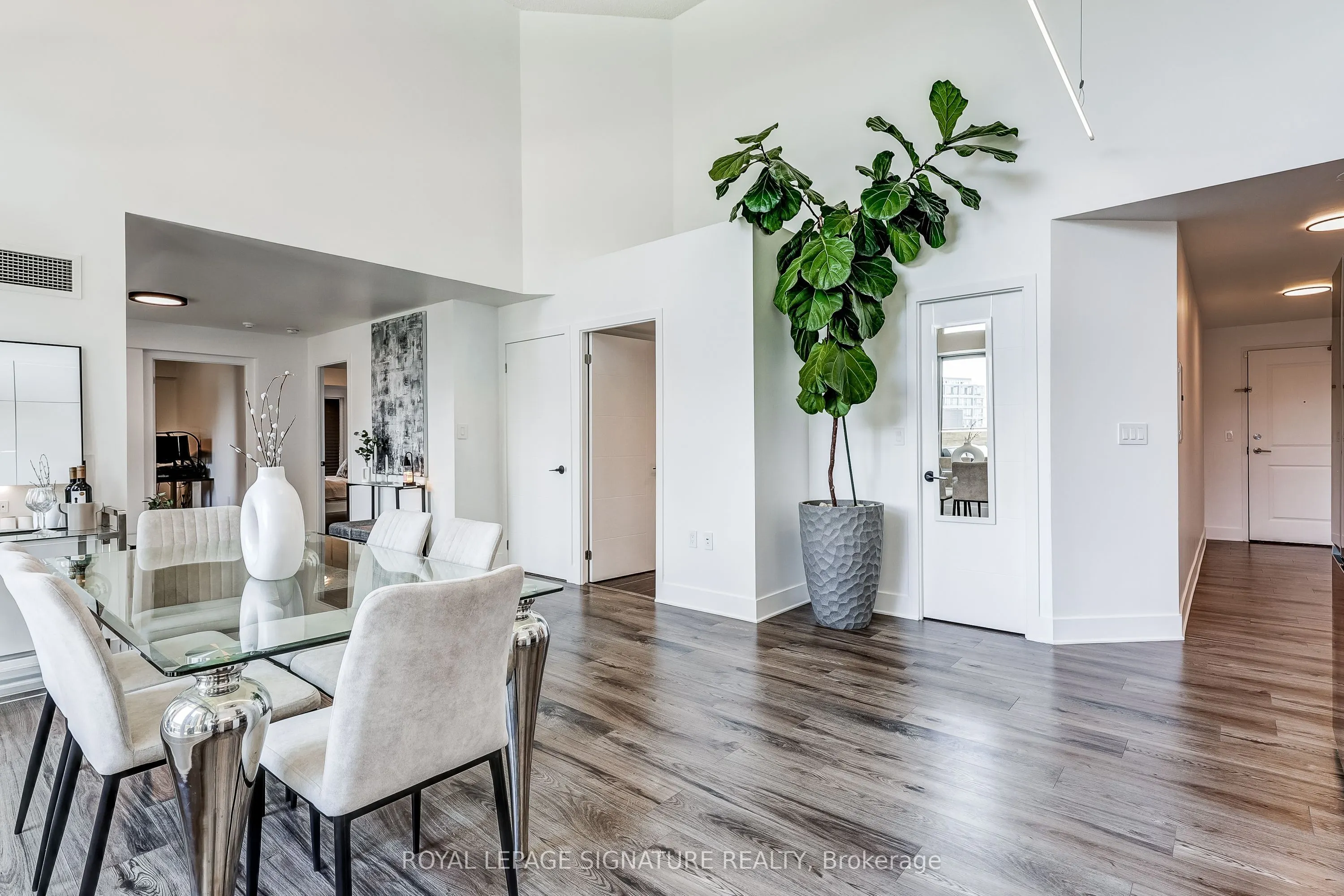 125 Western Battery Road, #210