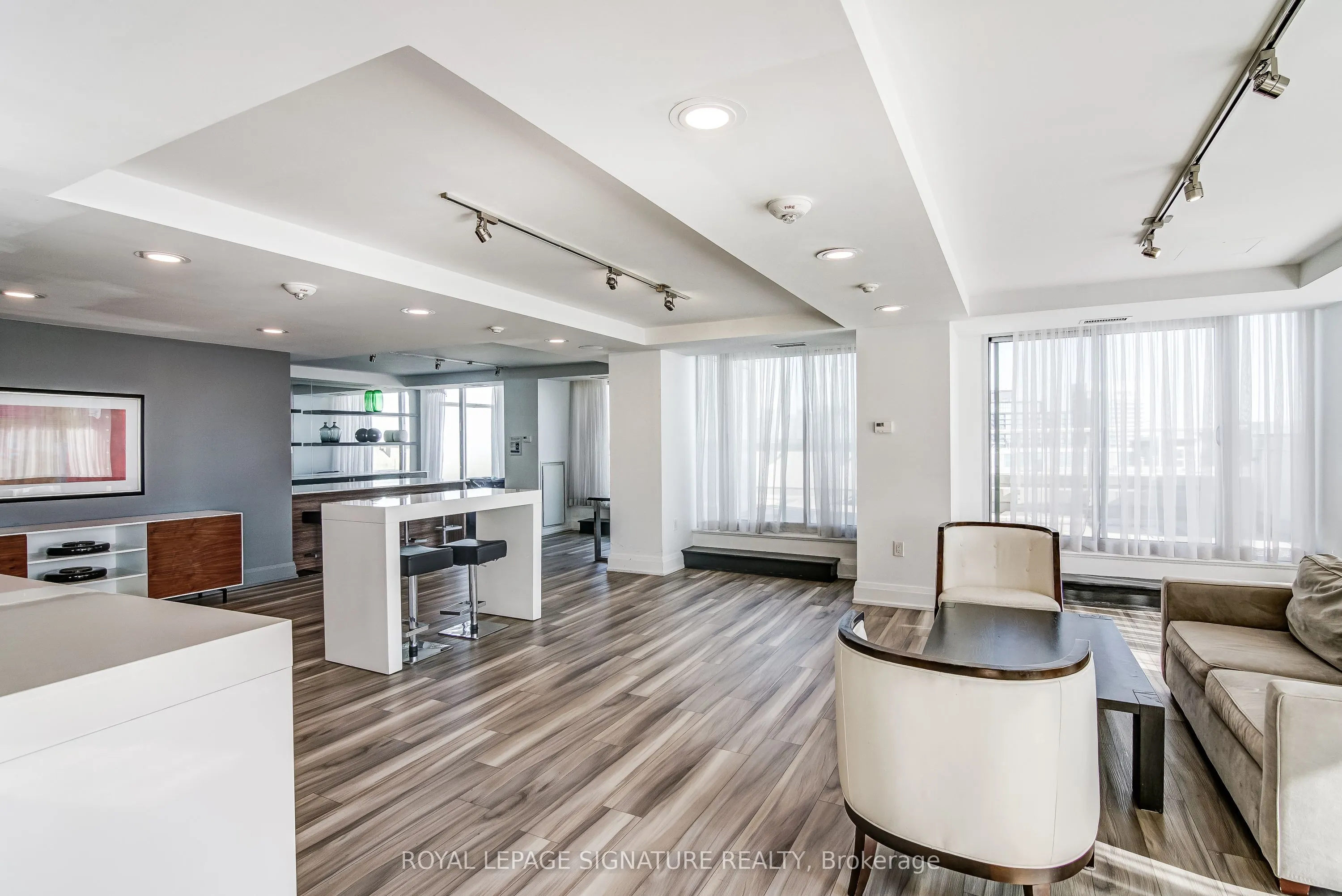 125 Western Battery Road, #210