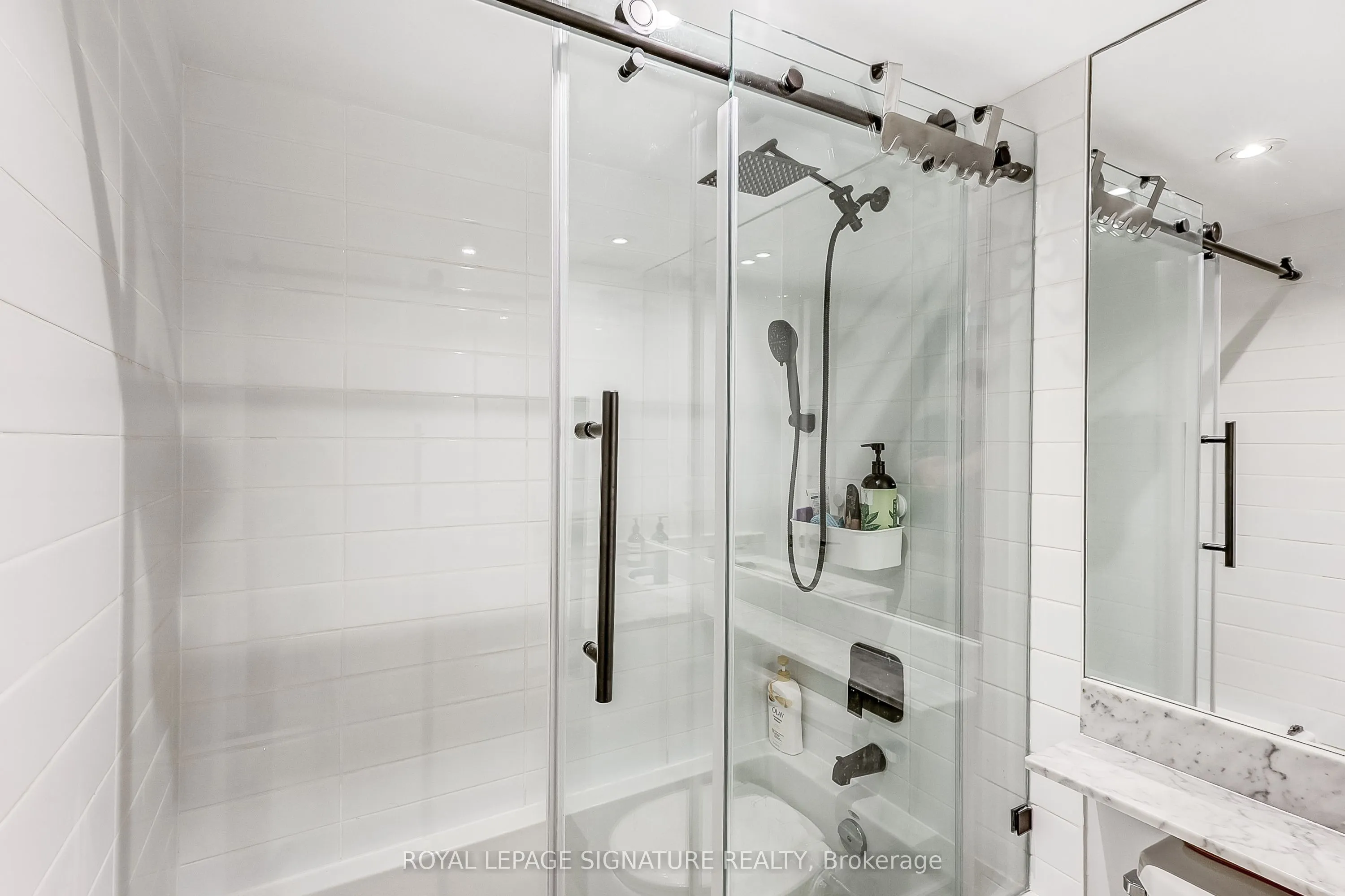 125 Western Battery Road, #210