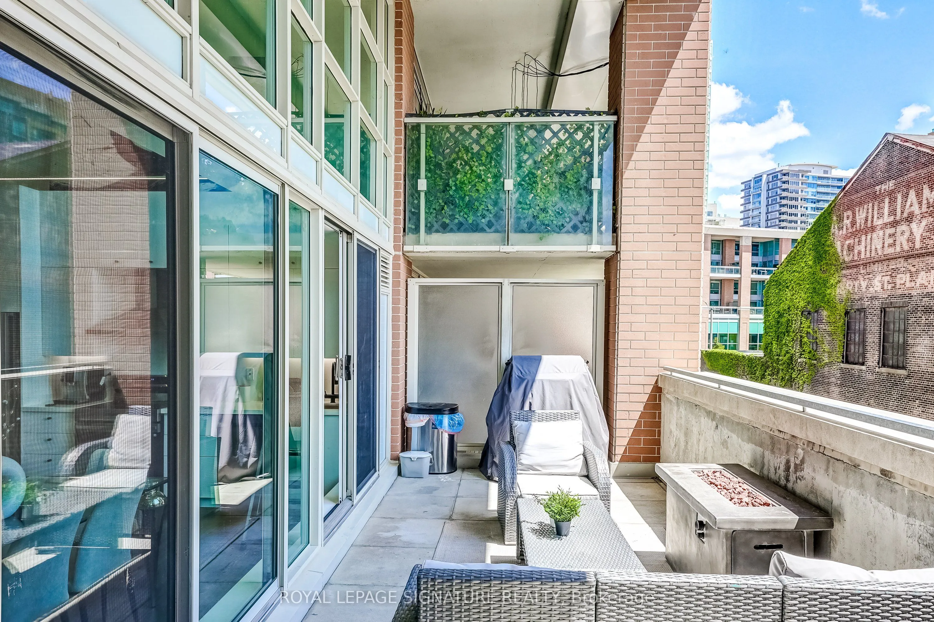 125 Western Battery Road, #210