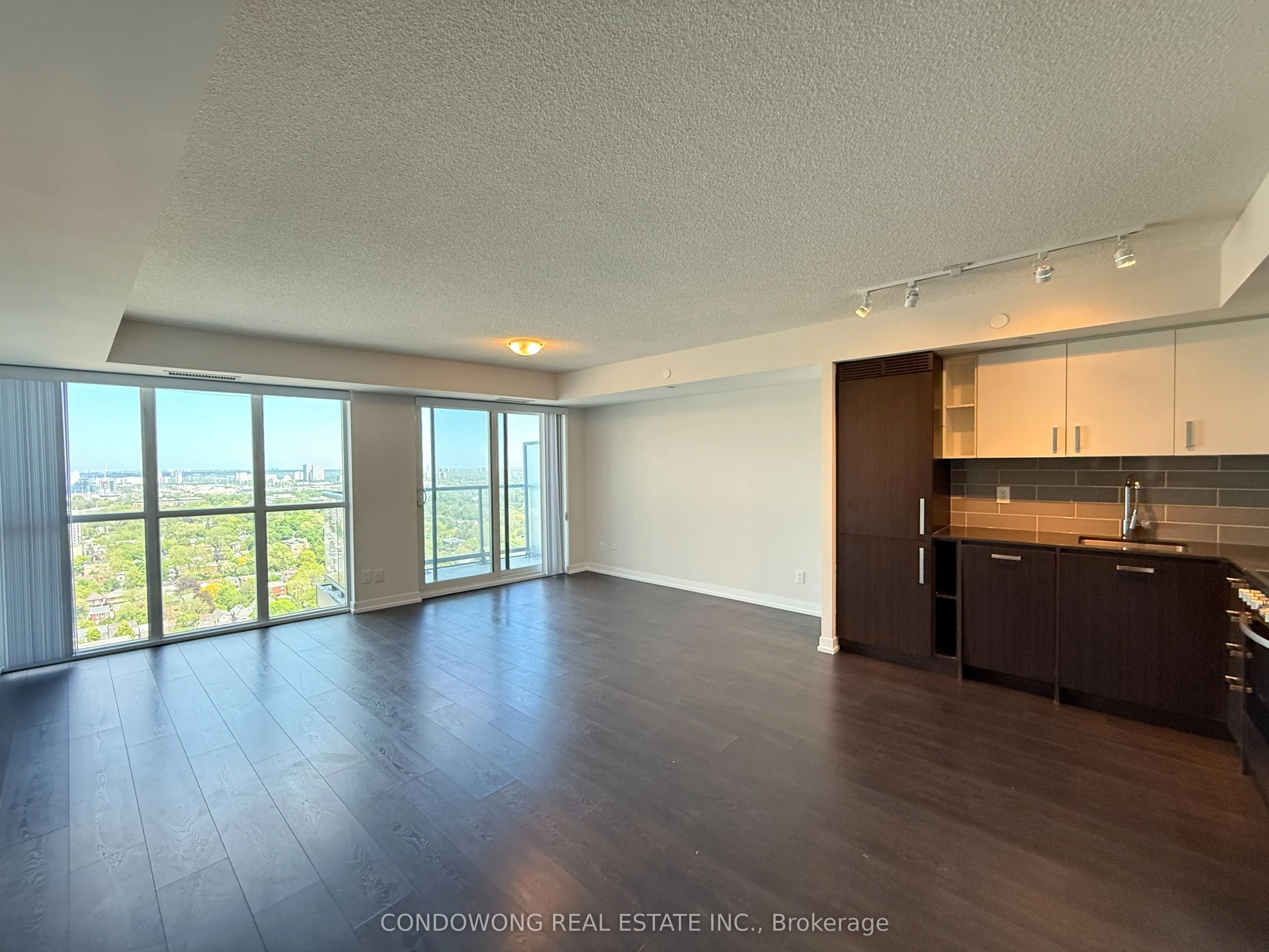 125 Redpath Avenue #2911
