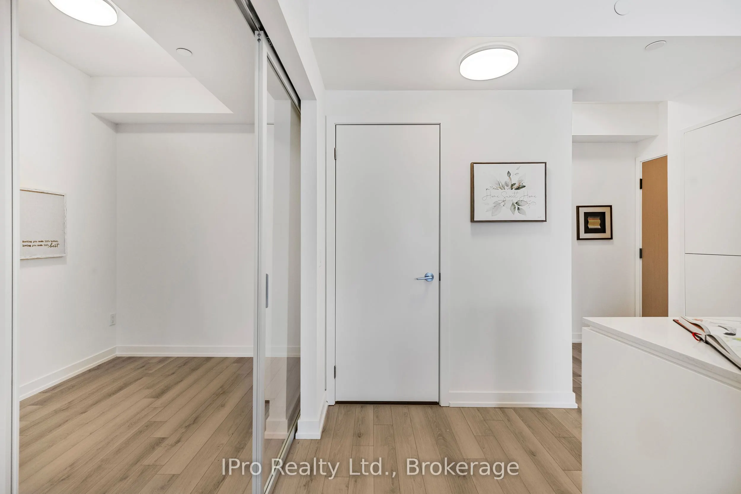 89 Church Street, #1604