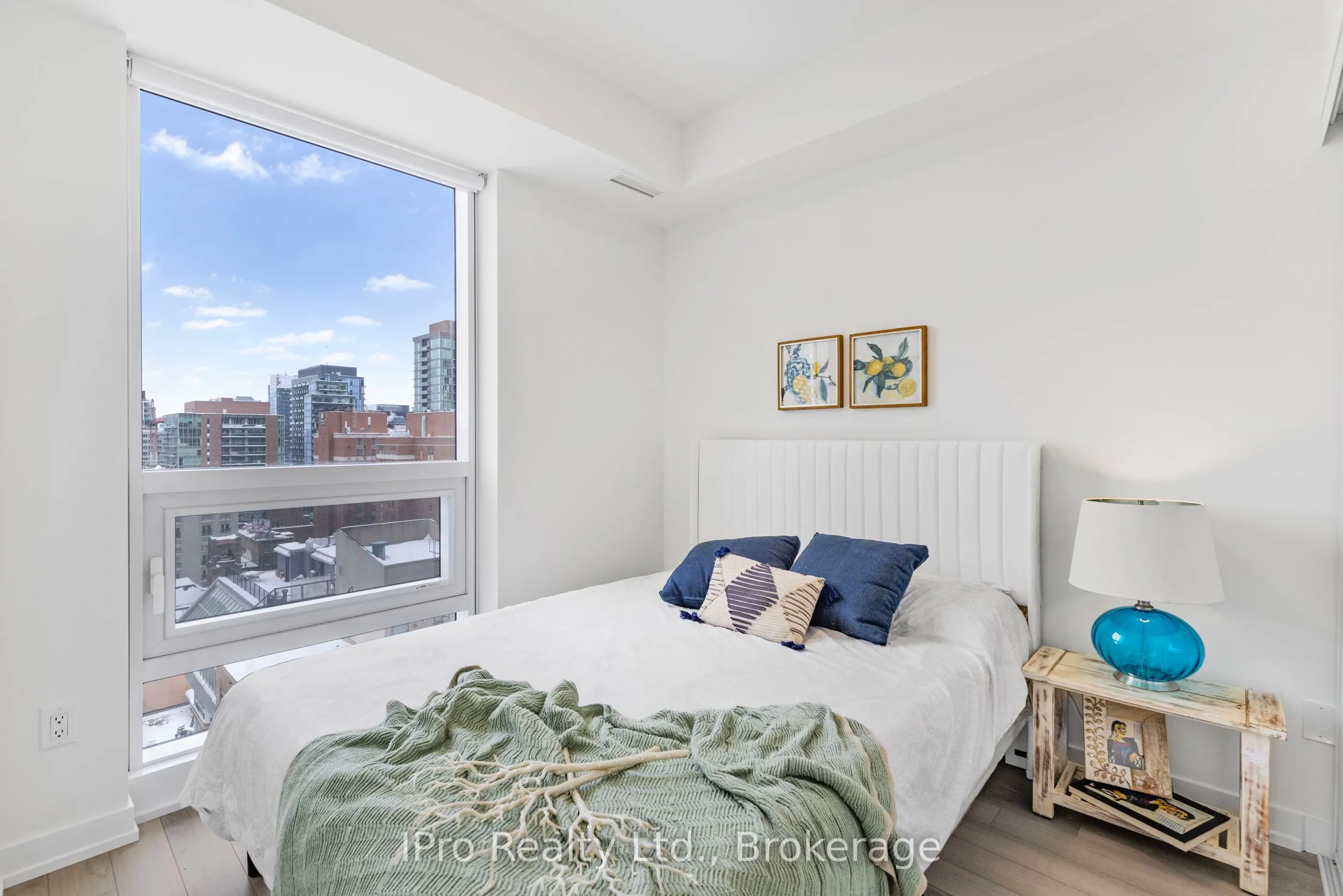 89 Church Street, #1604