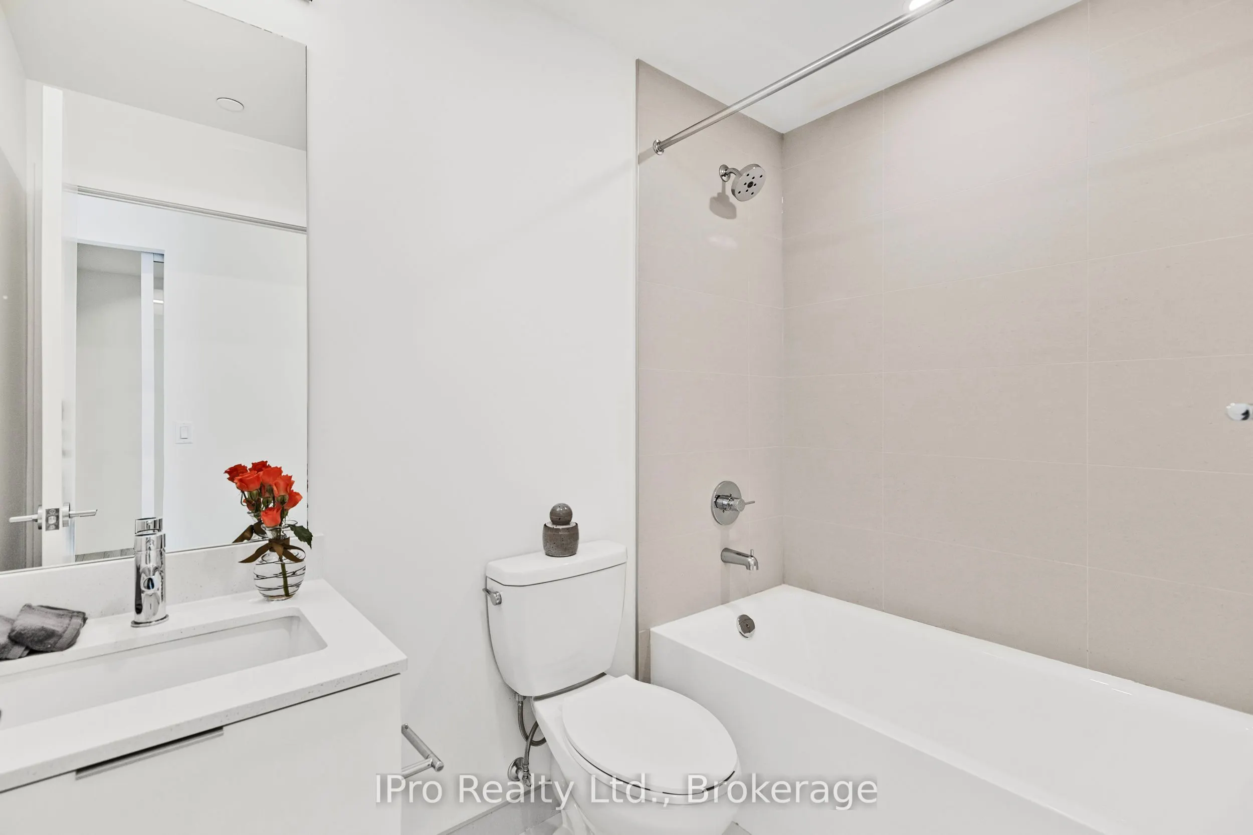 89 Church Street, #1604