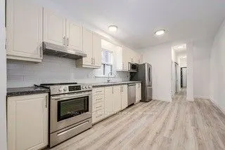 288 Markham Street, #MAIN