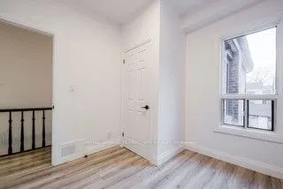 288 Markham Street, #2nd Floor