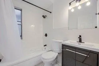 288 Markham Street, #2nd Floor