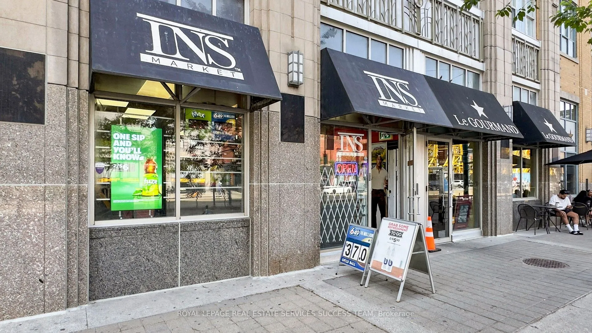 148 Spadina Avenue, #3