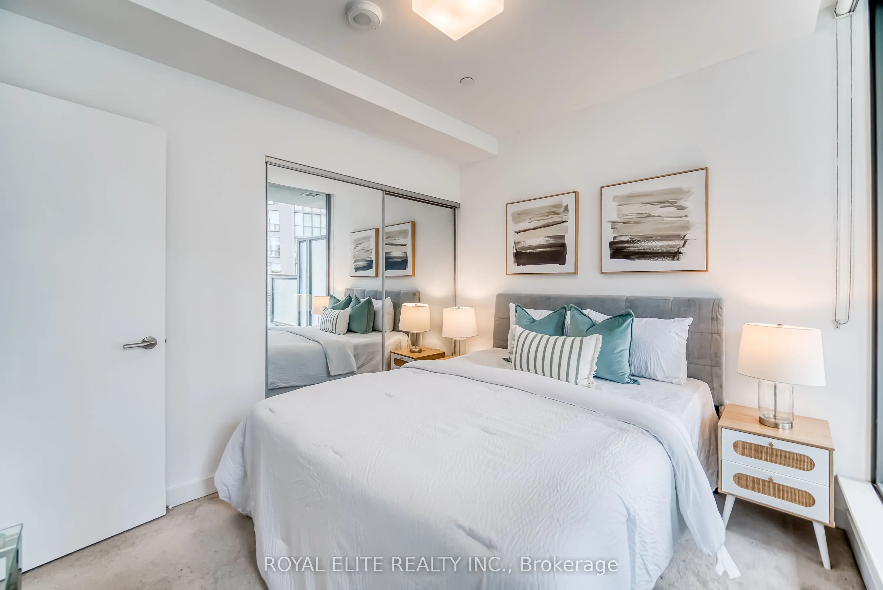 11 Wellesley Street W, #612