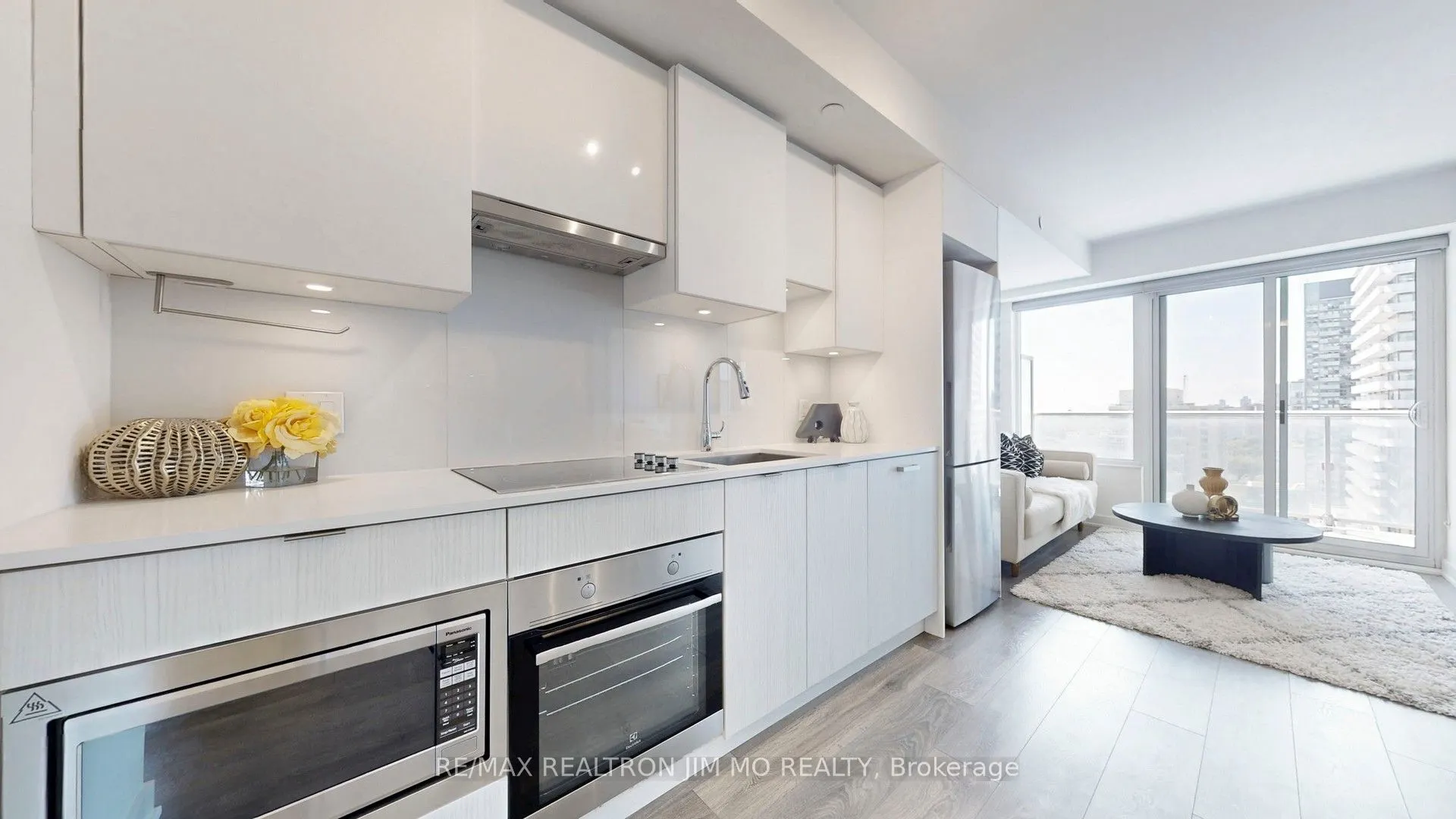 195 Redpath Avenue, #2205