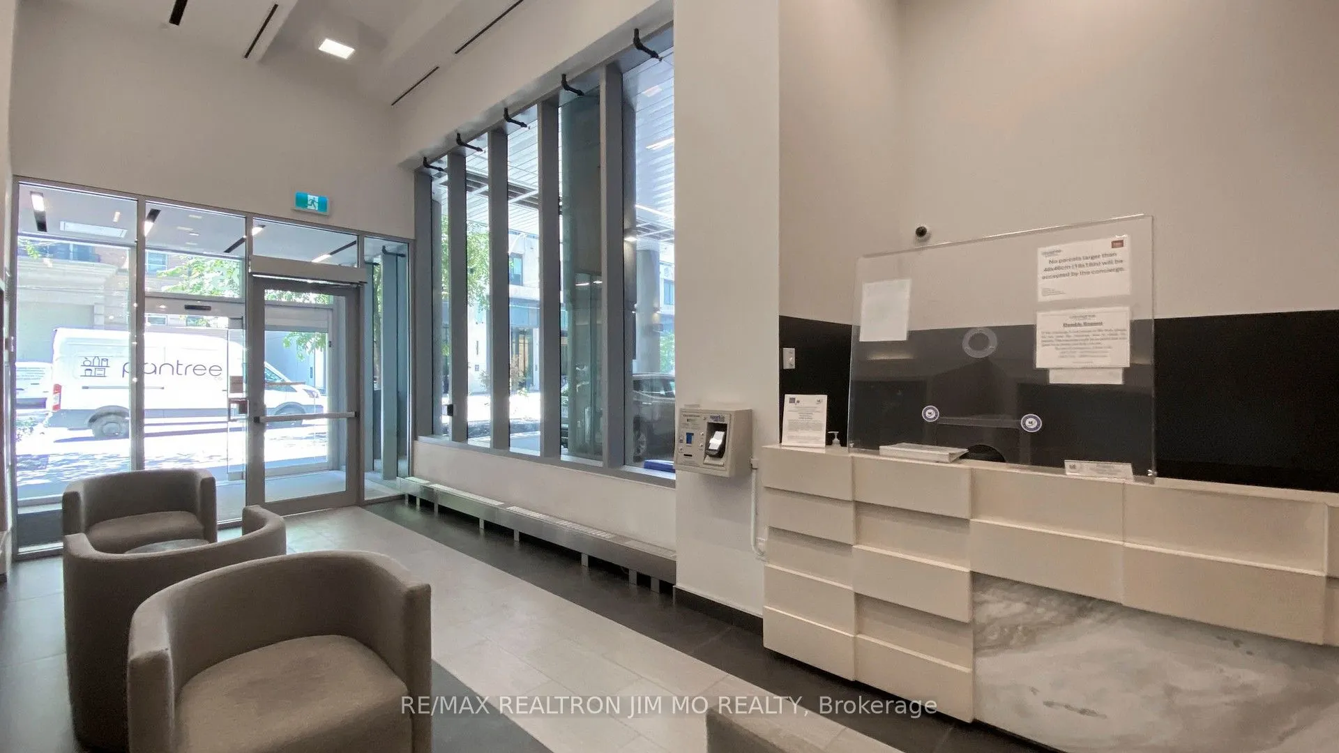195 Redpath Avenue, #2205