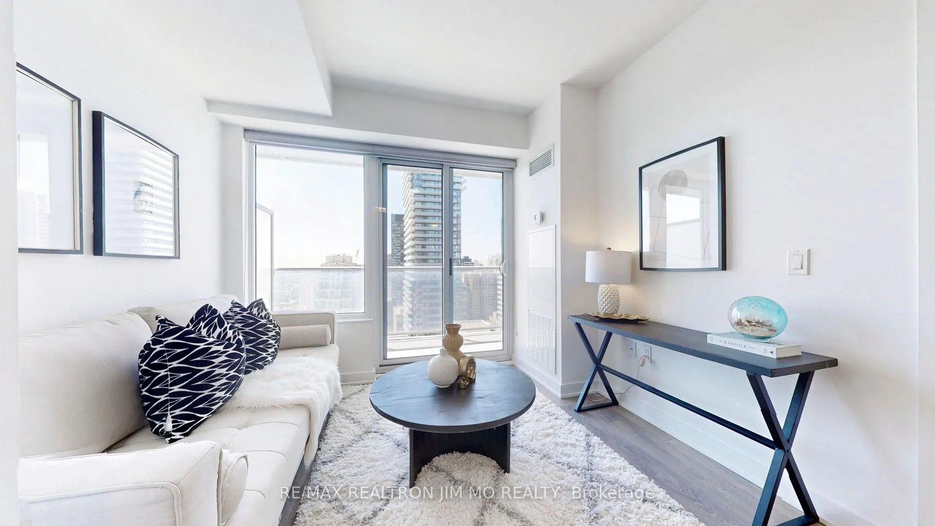 195 Redpath Avenue, #2205