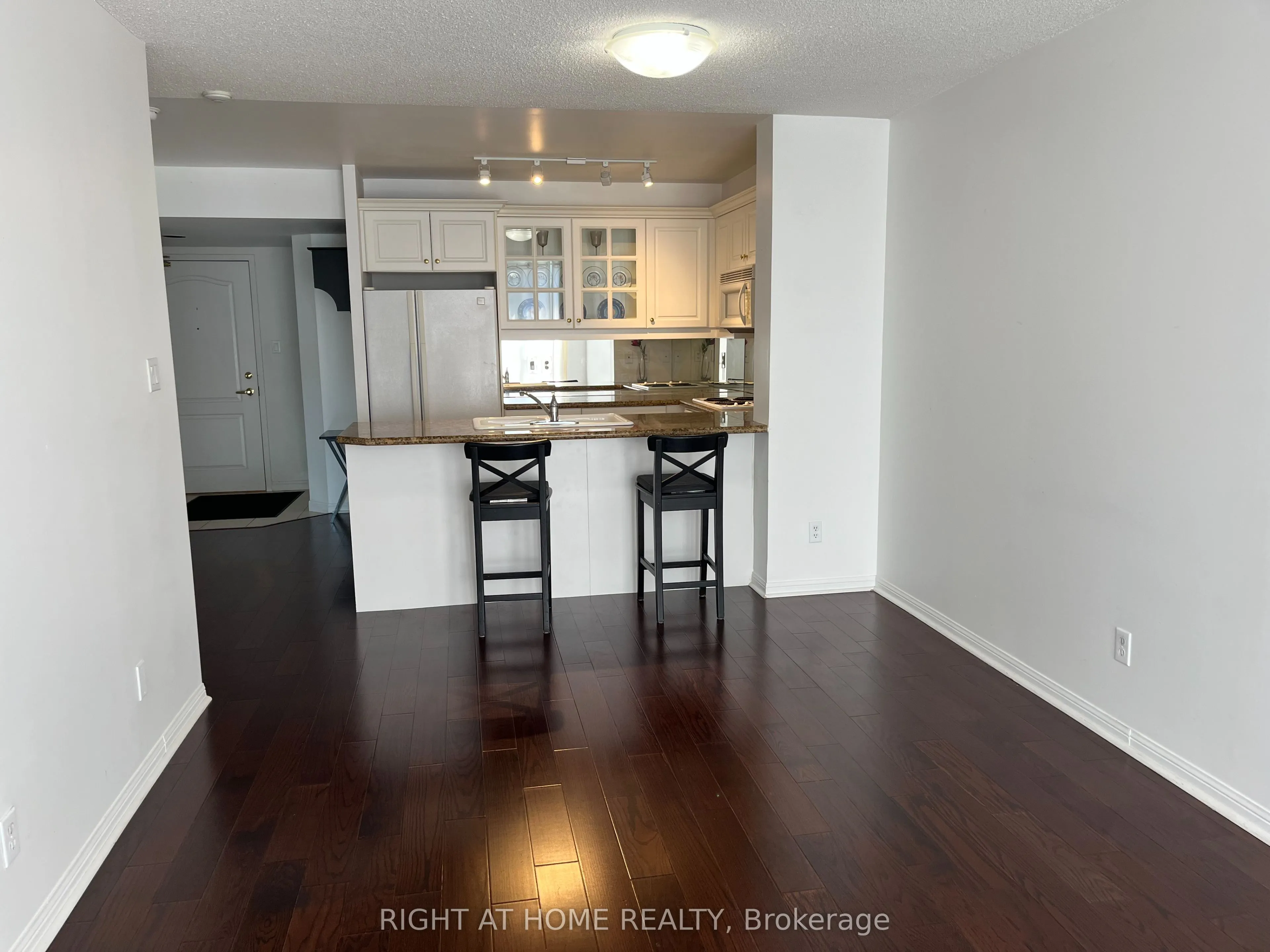 3130 Yonge Street, #PH1