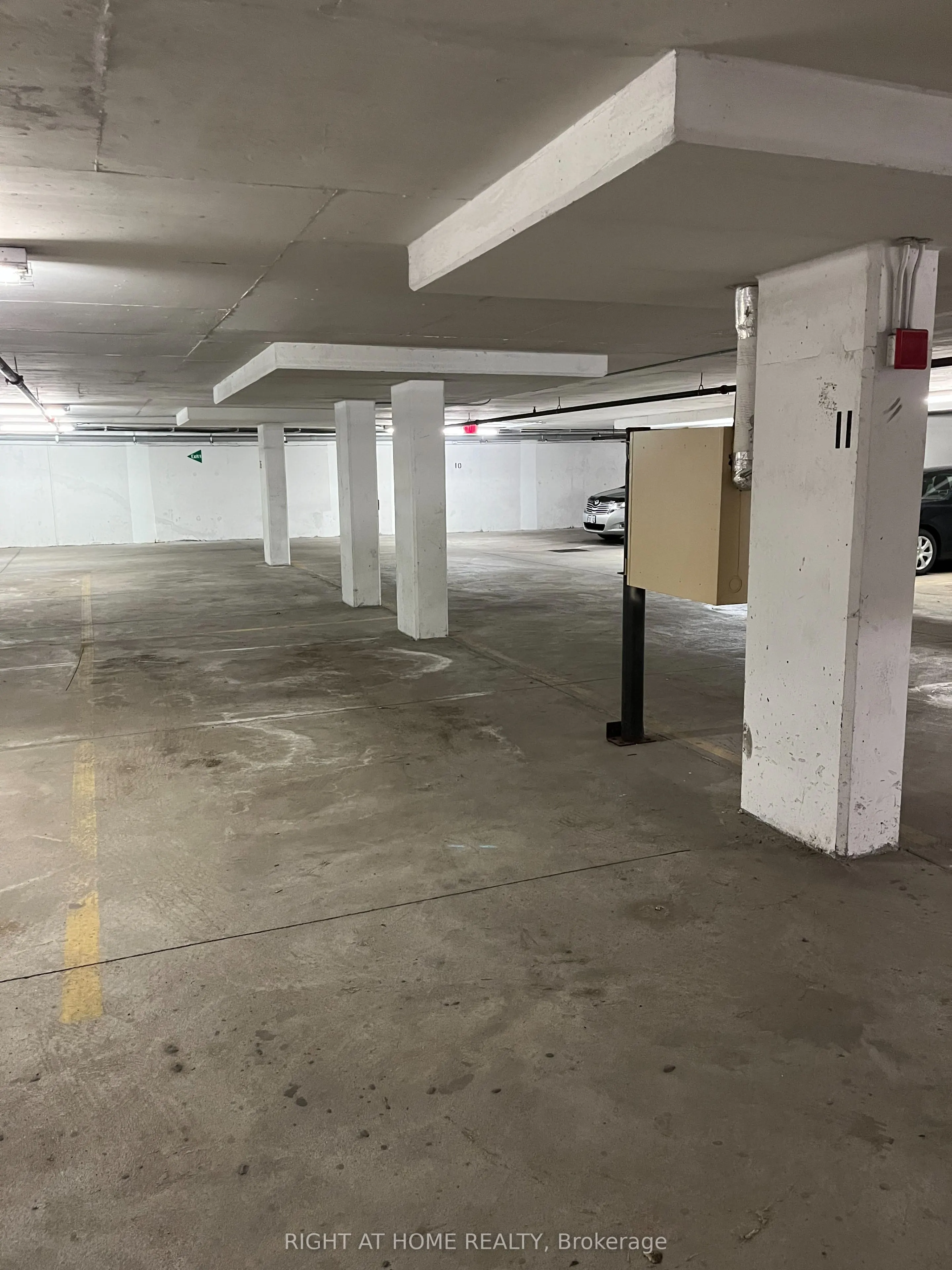 3130 Yonge Street, #PH1