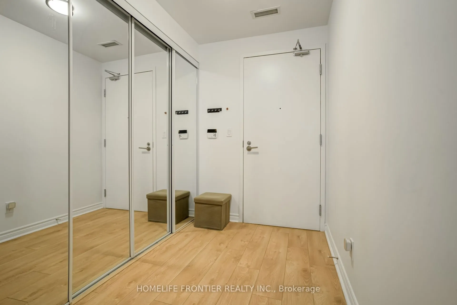 209 Fort York Boulevard, #383