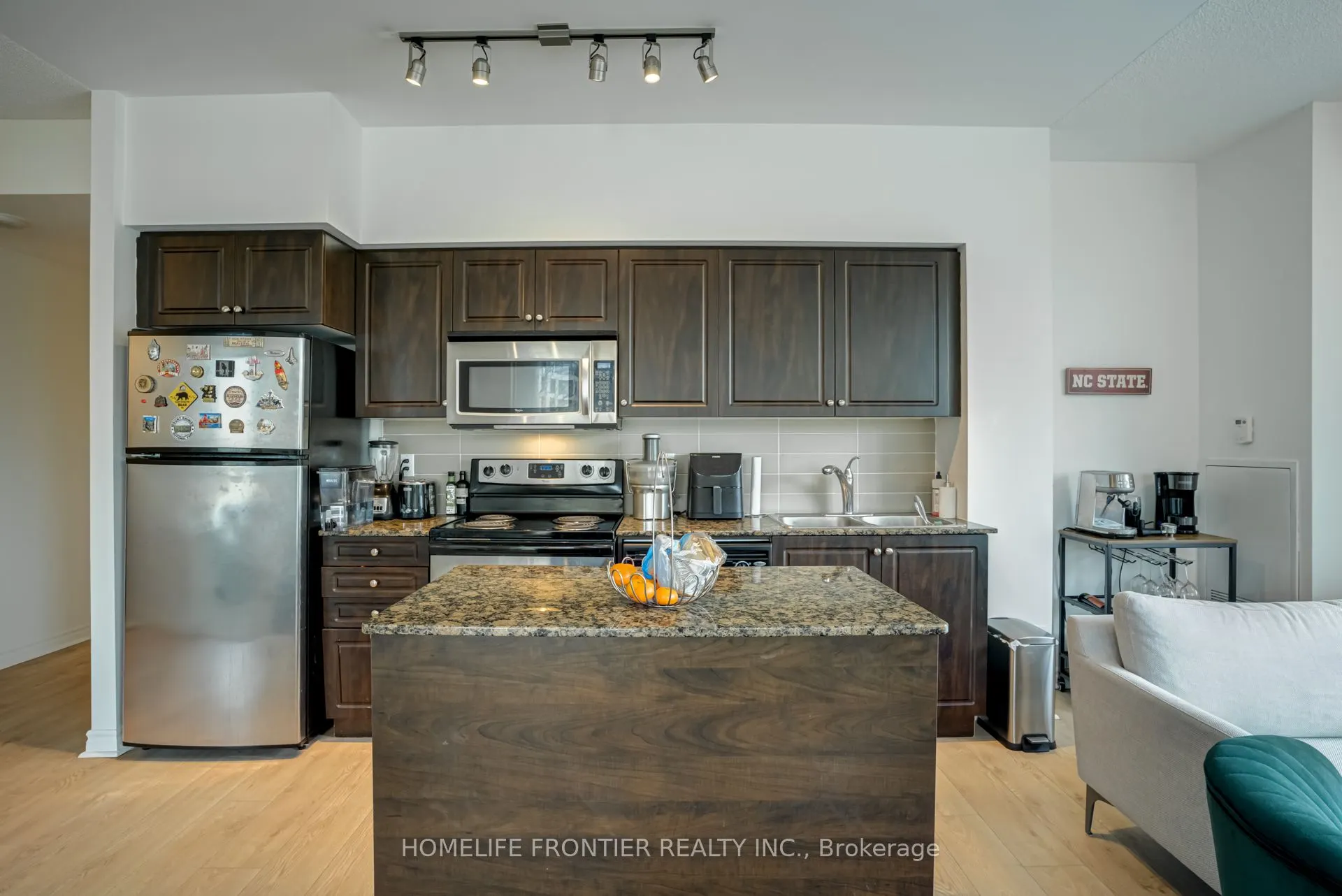 209 Fort York Boulevard, #383