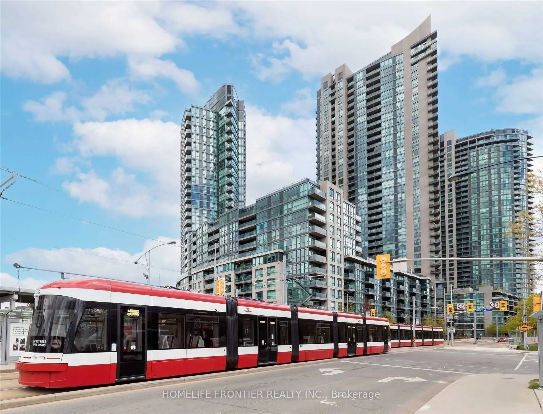 209 Fort York Boulevard, #383