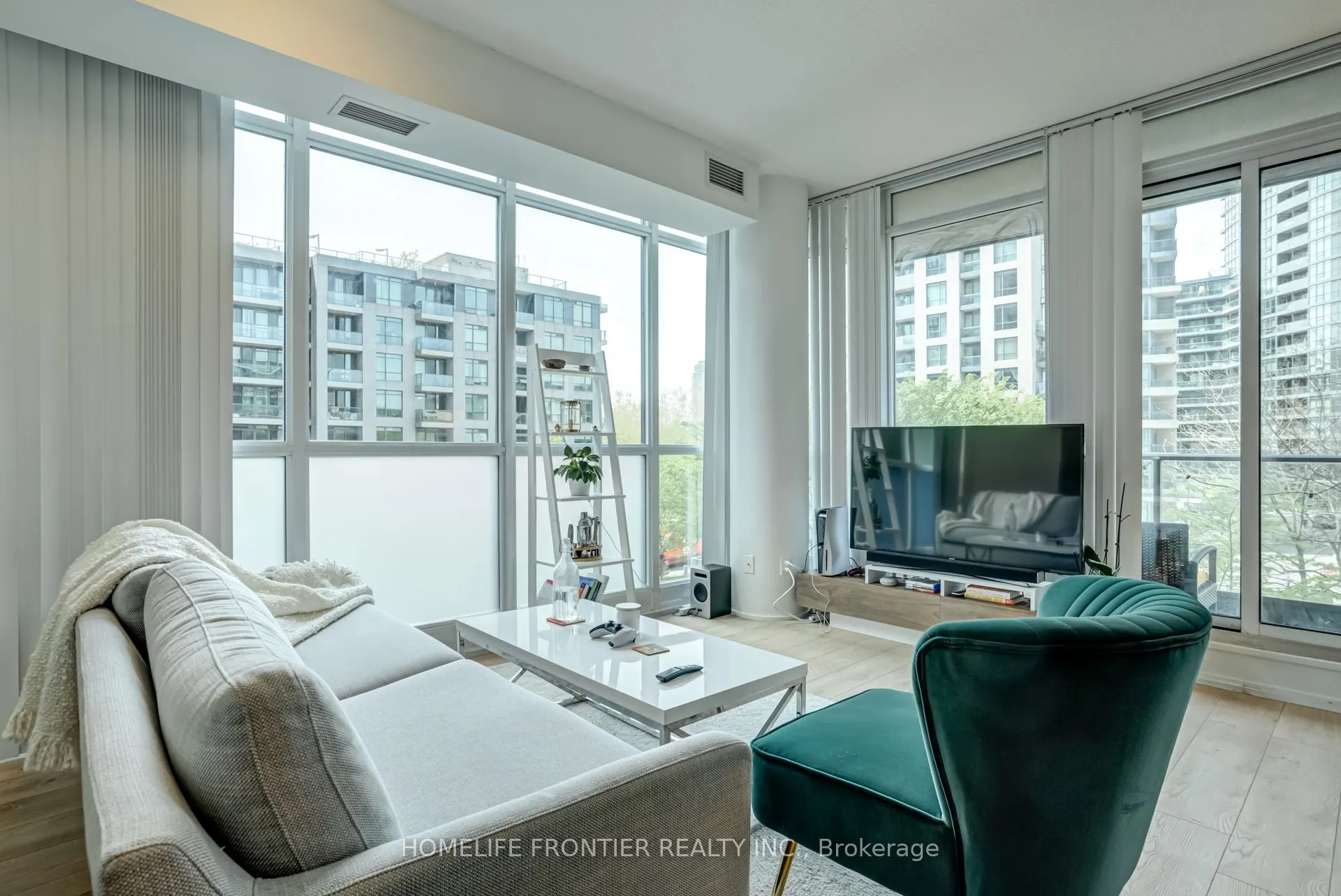 209 Fort York Boulevard, #383