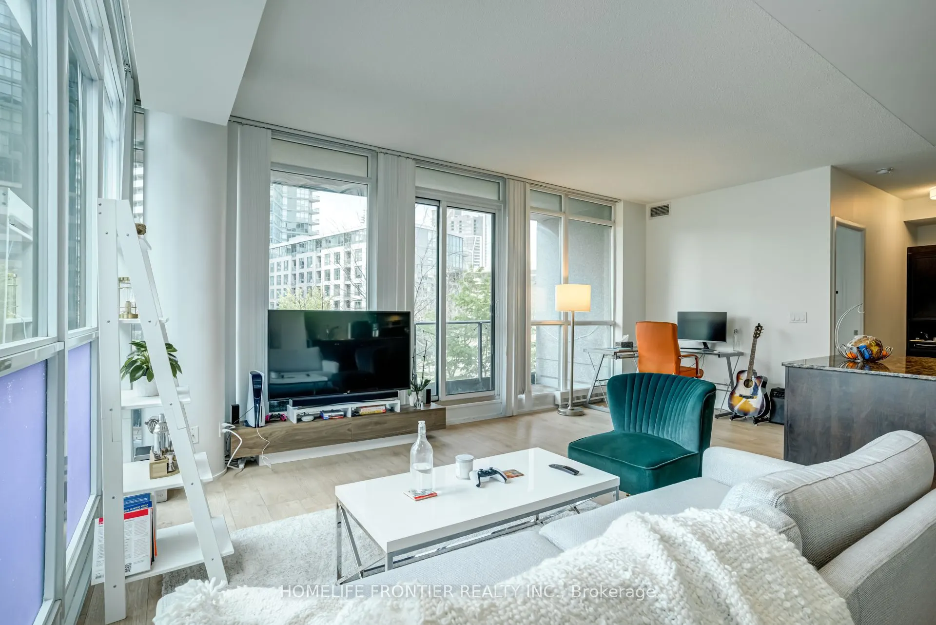 209 Fort York Boulevard, #383