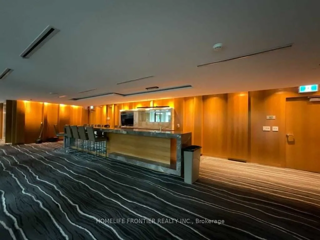 209 Fort York Boulevard, #383
