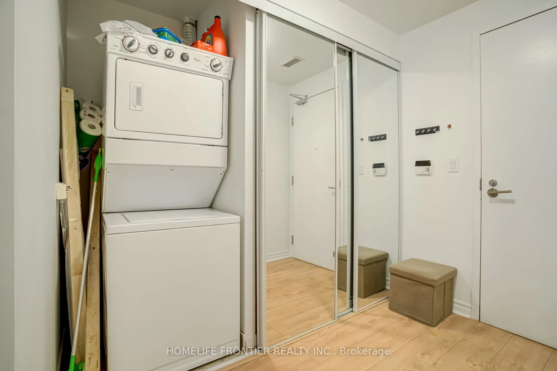 209 Fort York Boulevard, #383