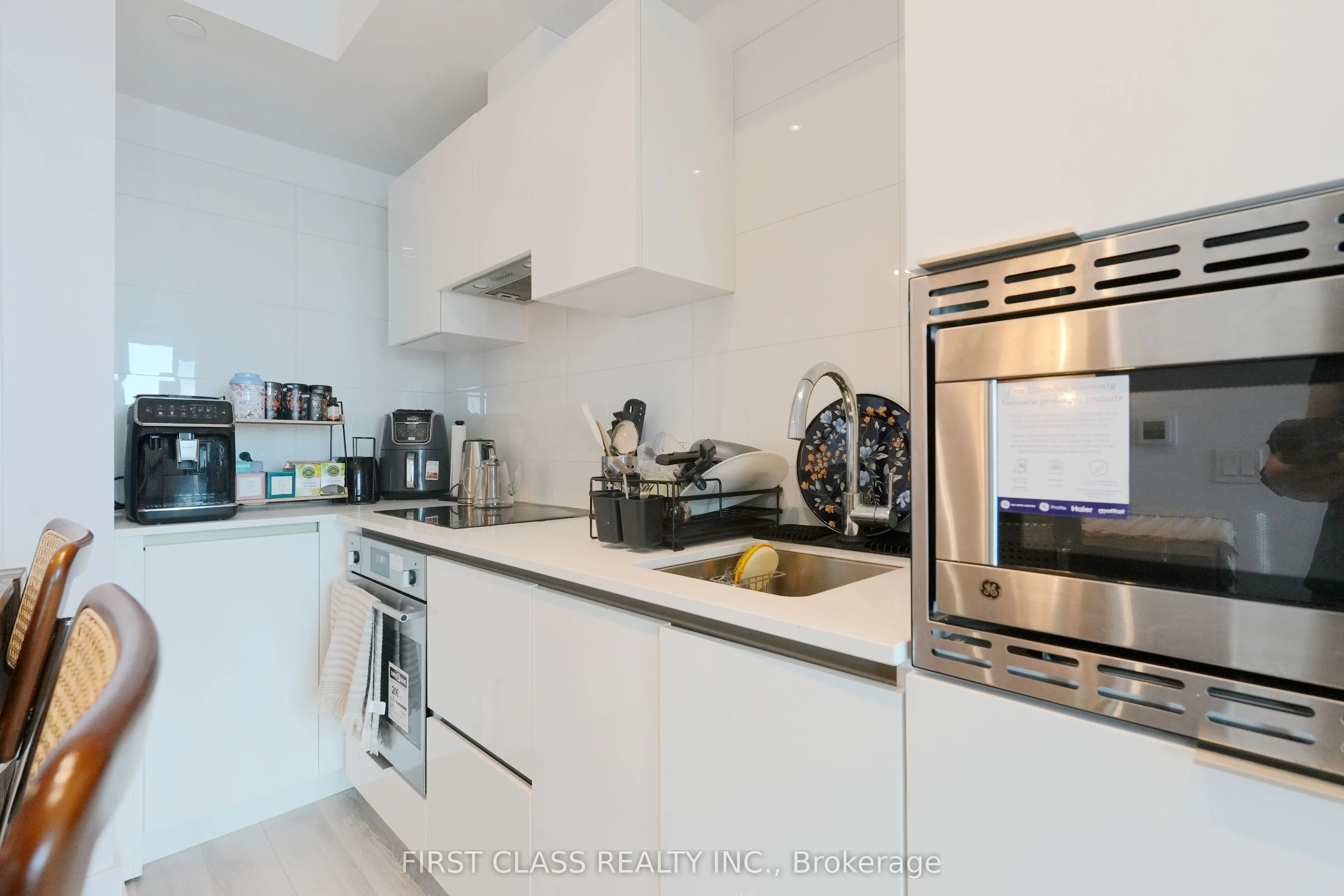 121 St Patrick Street, #1625