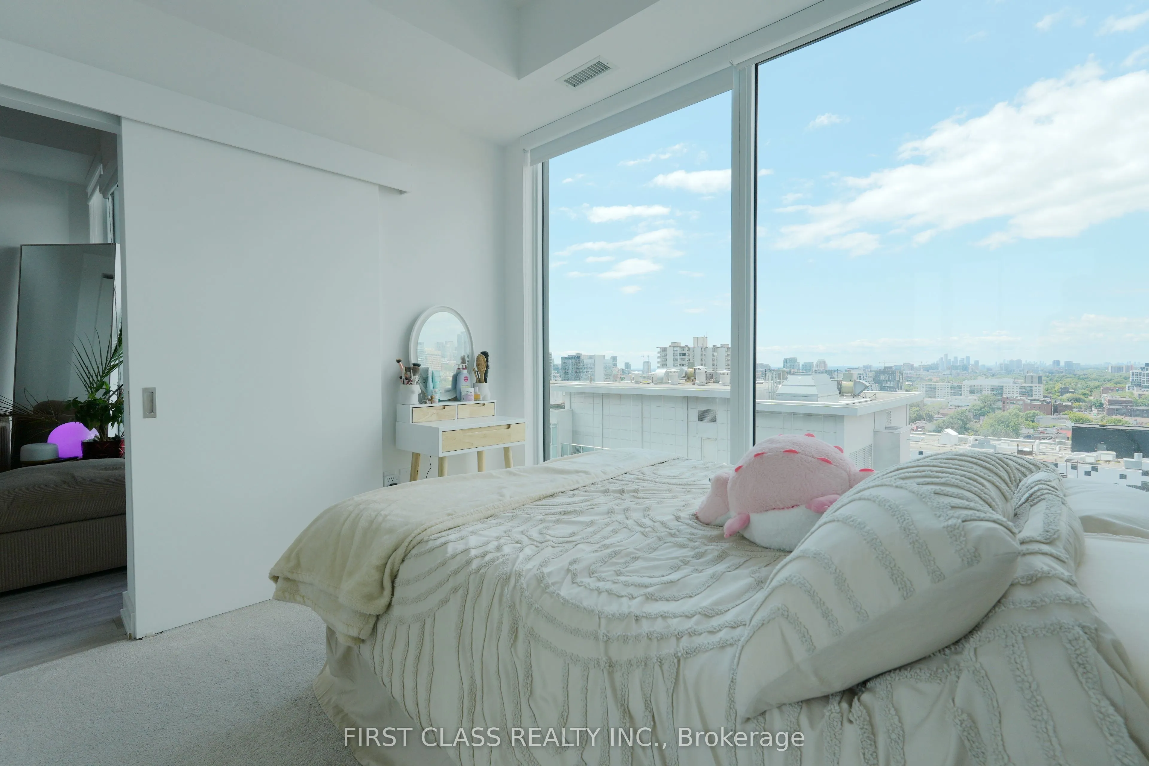 121 St Patrick Street, #1625