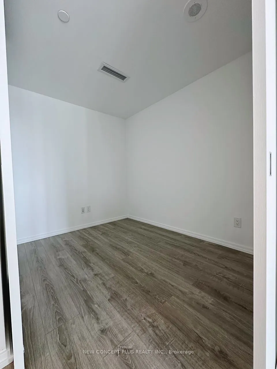 5 Soudan Avenue, #618