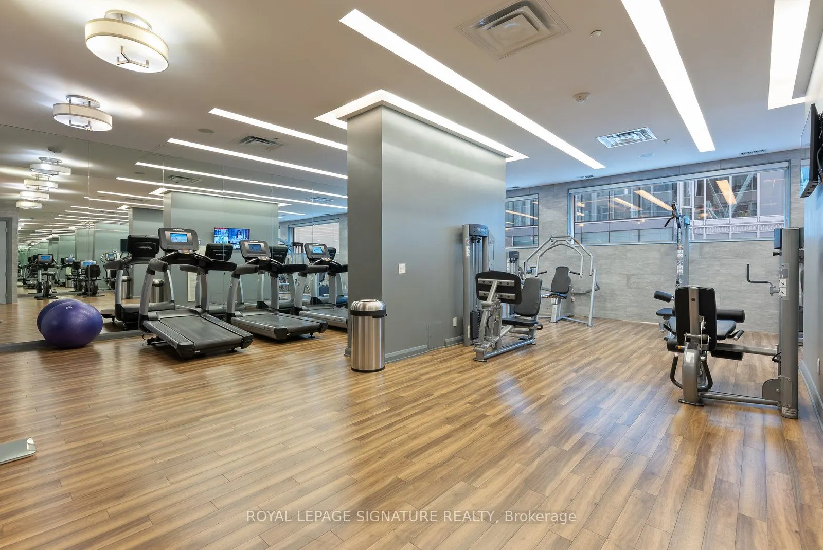 155 Yorkville Avenue, #2706