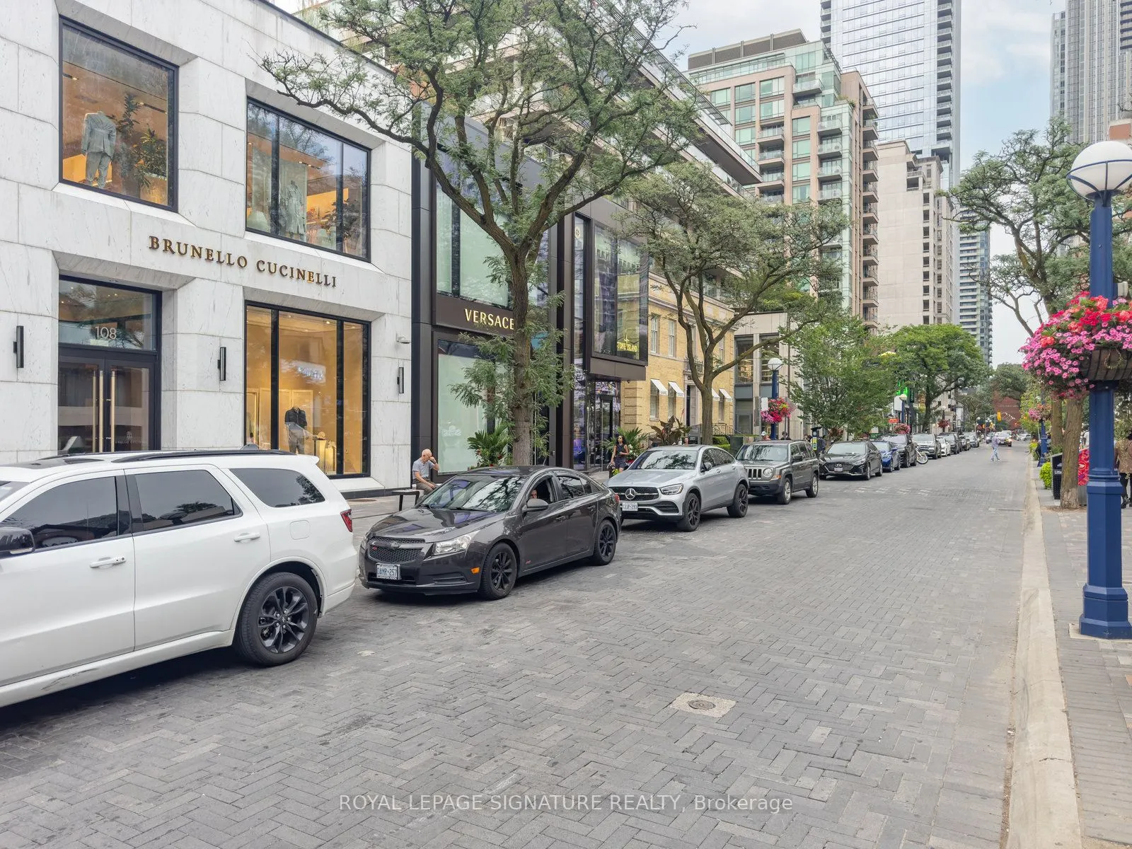 155 Yorkville Avenue, #2706