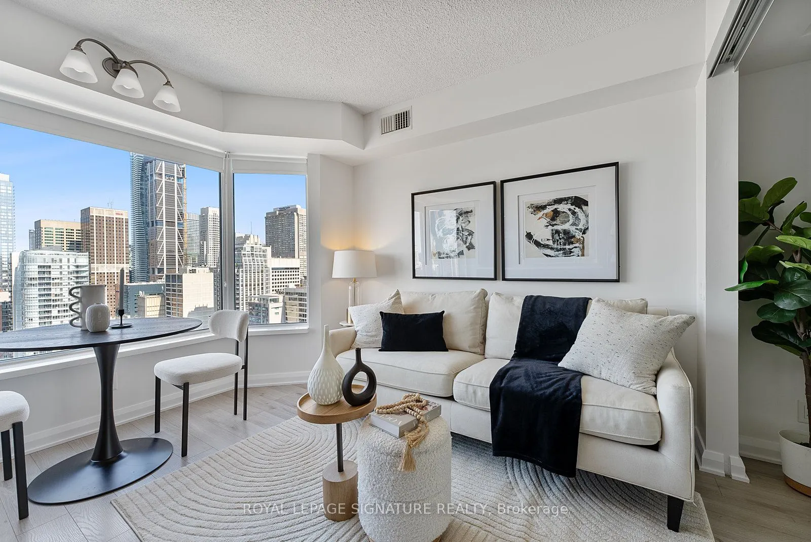 155 Yorkville Avenue, #2706